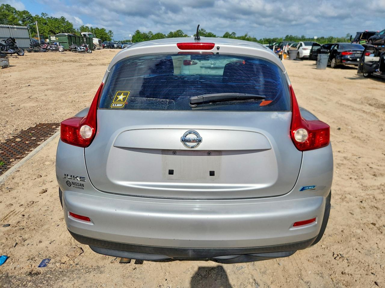 2013 Nissan Juke S Silver vin: JN8AF5MR3DT222419