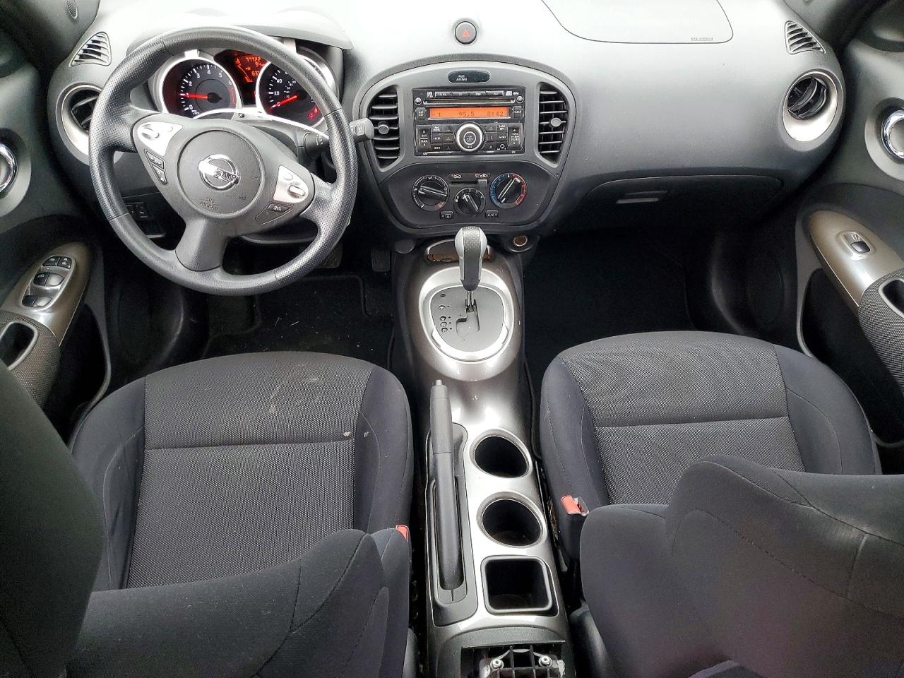 2014 Nissan Juke S White vin: JN8AF5MR3ET357904