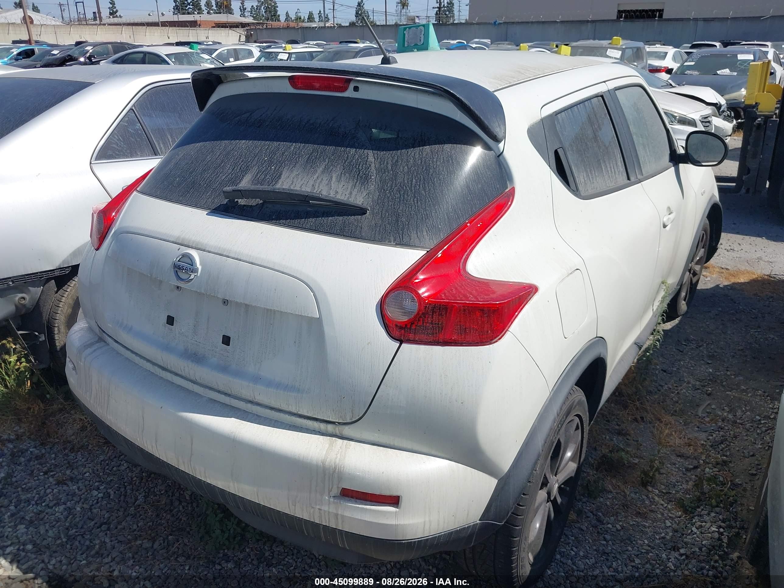 2014 Nissan Juke S White vin: JN8AF5MR3ET358597