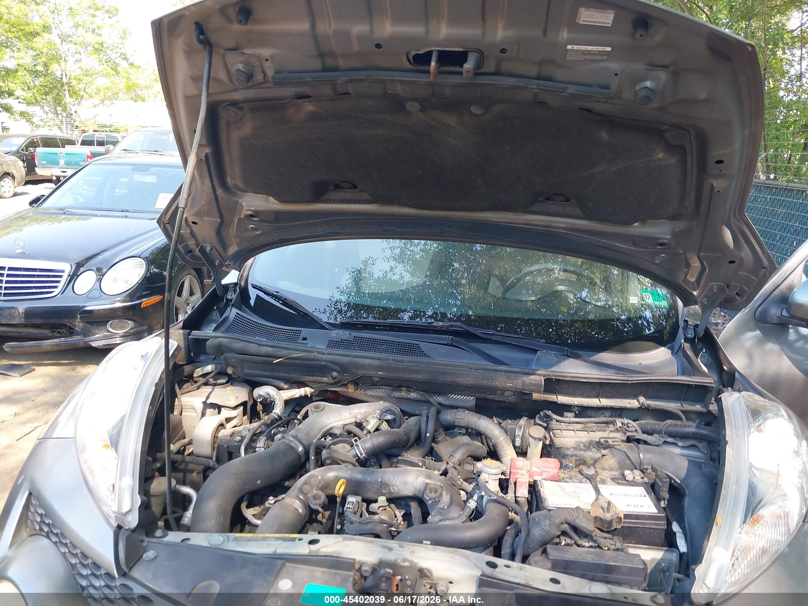 2014 Nissan Juke Sv Gray vin: JN8AF5MR3ET358728