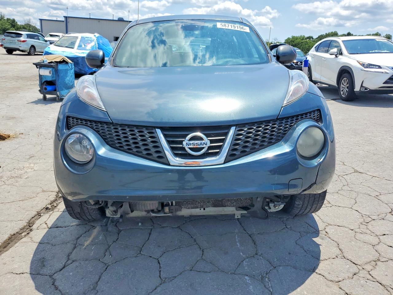 2014 Nissan Juke S Gray vin: JN8AF5MR3ET453791