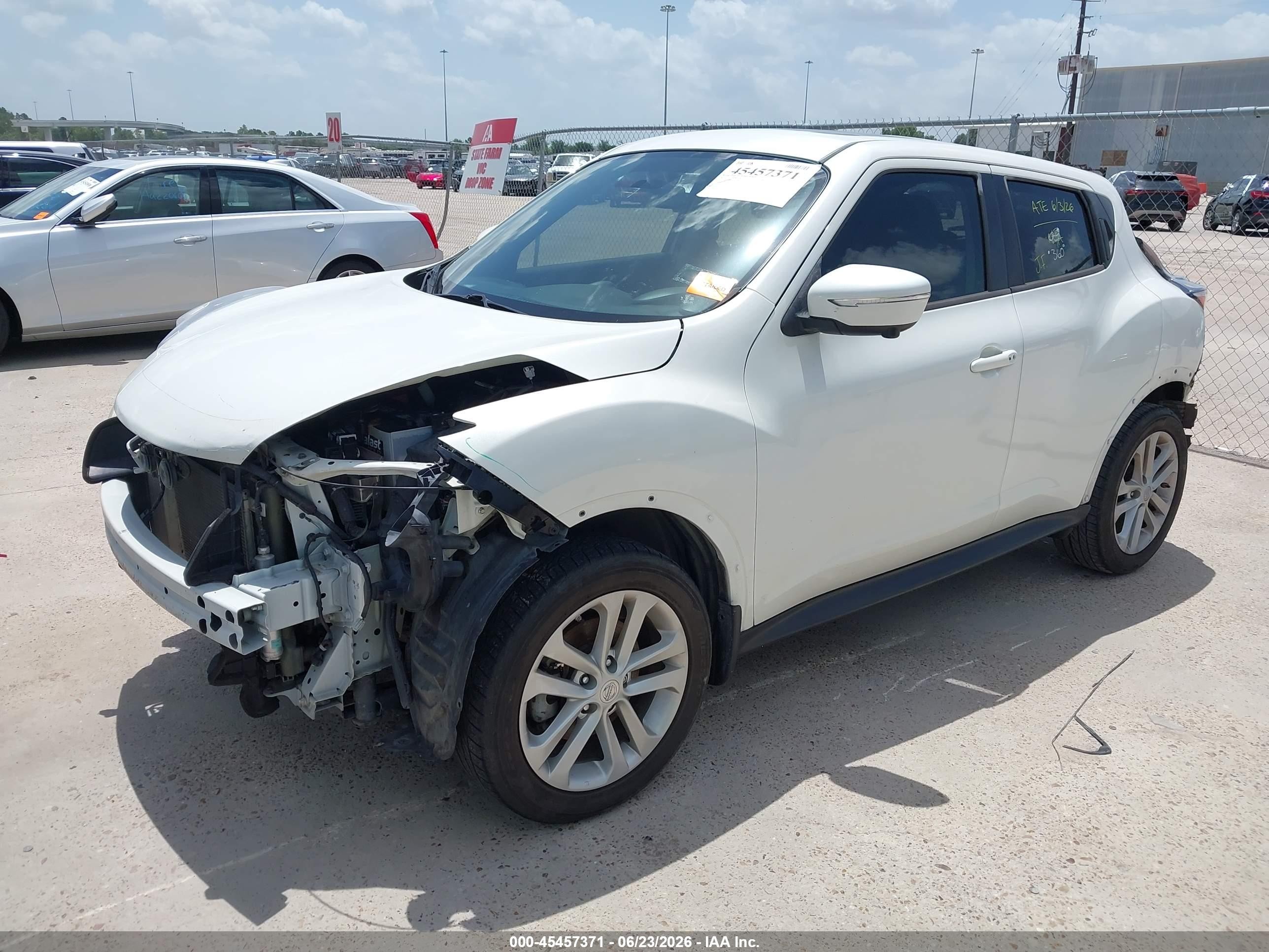 2015 Nissan Juke Sv White vin: JN8AF5MR3FT505485