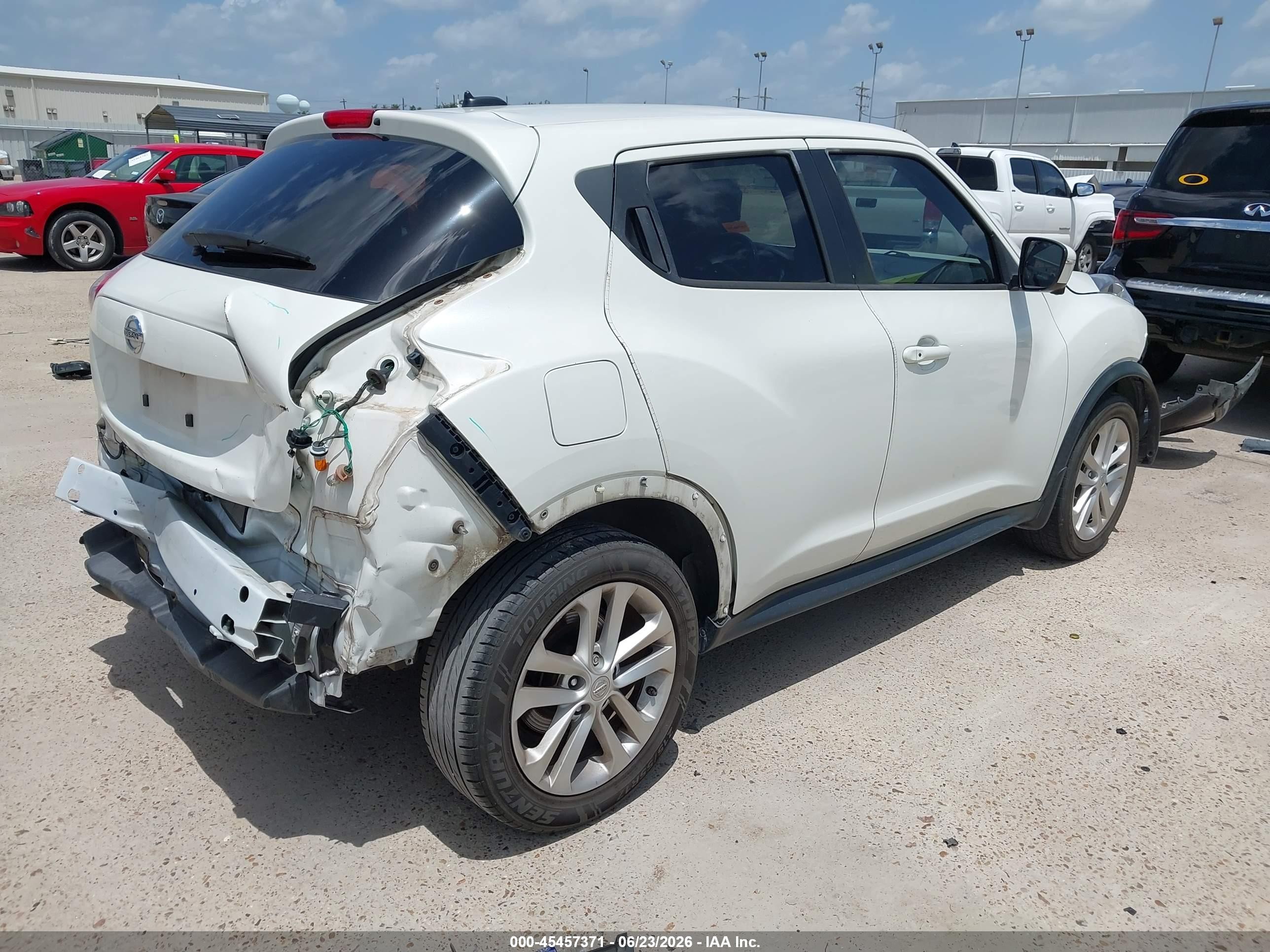 2015 Nissan Juke Sv White vin: JN8AF5MR3FT505485