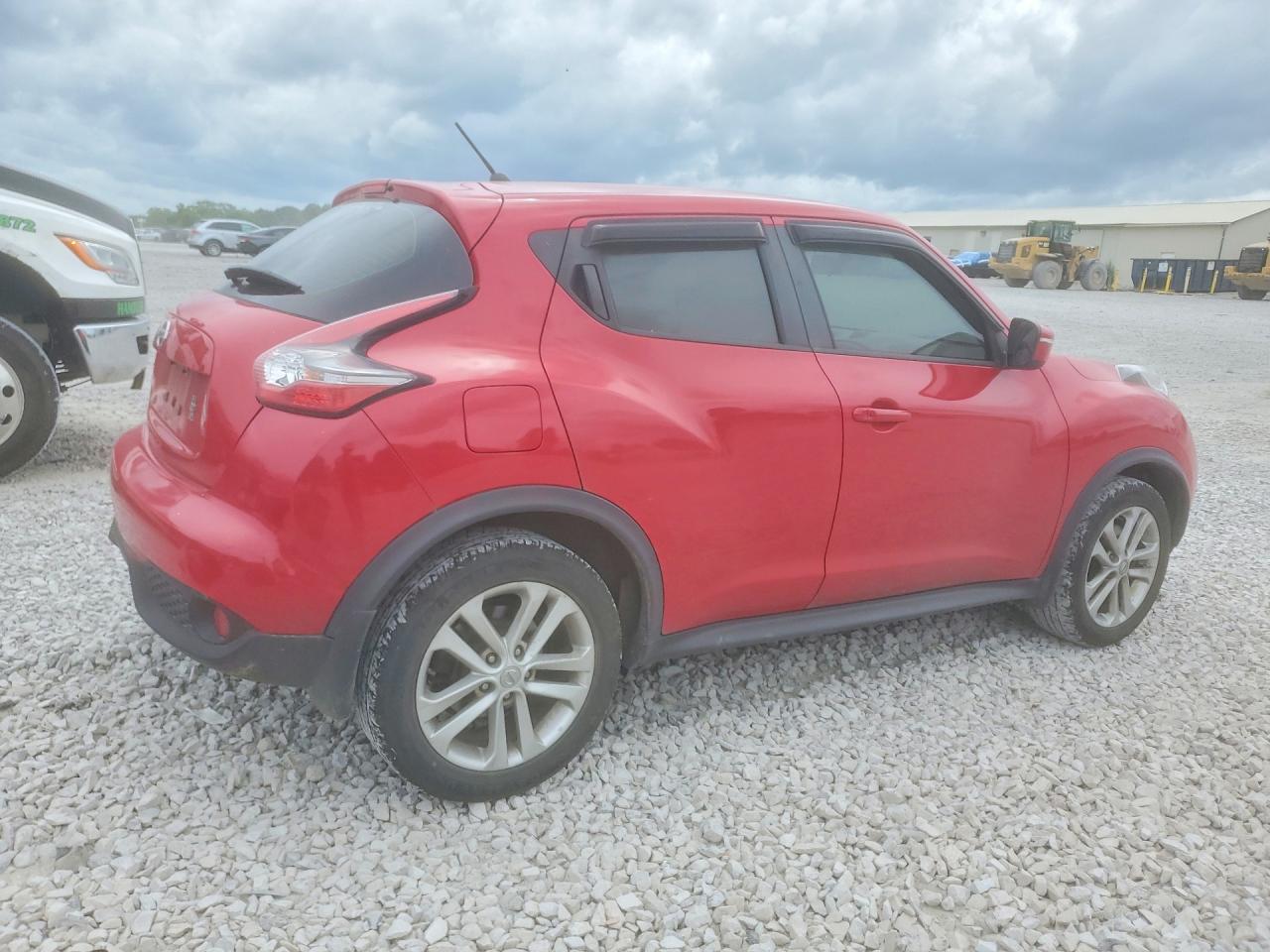 2015 Nissan Juke S Red vin: JN8AF5MR3FT513571