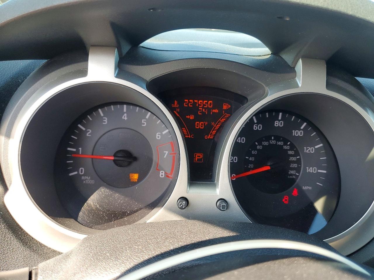 2011 Nissan Juke S Gray vin: JN8AF5MR4BT002431