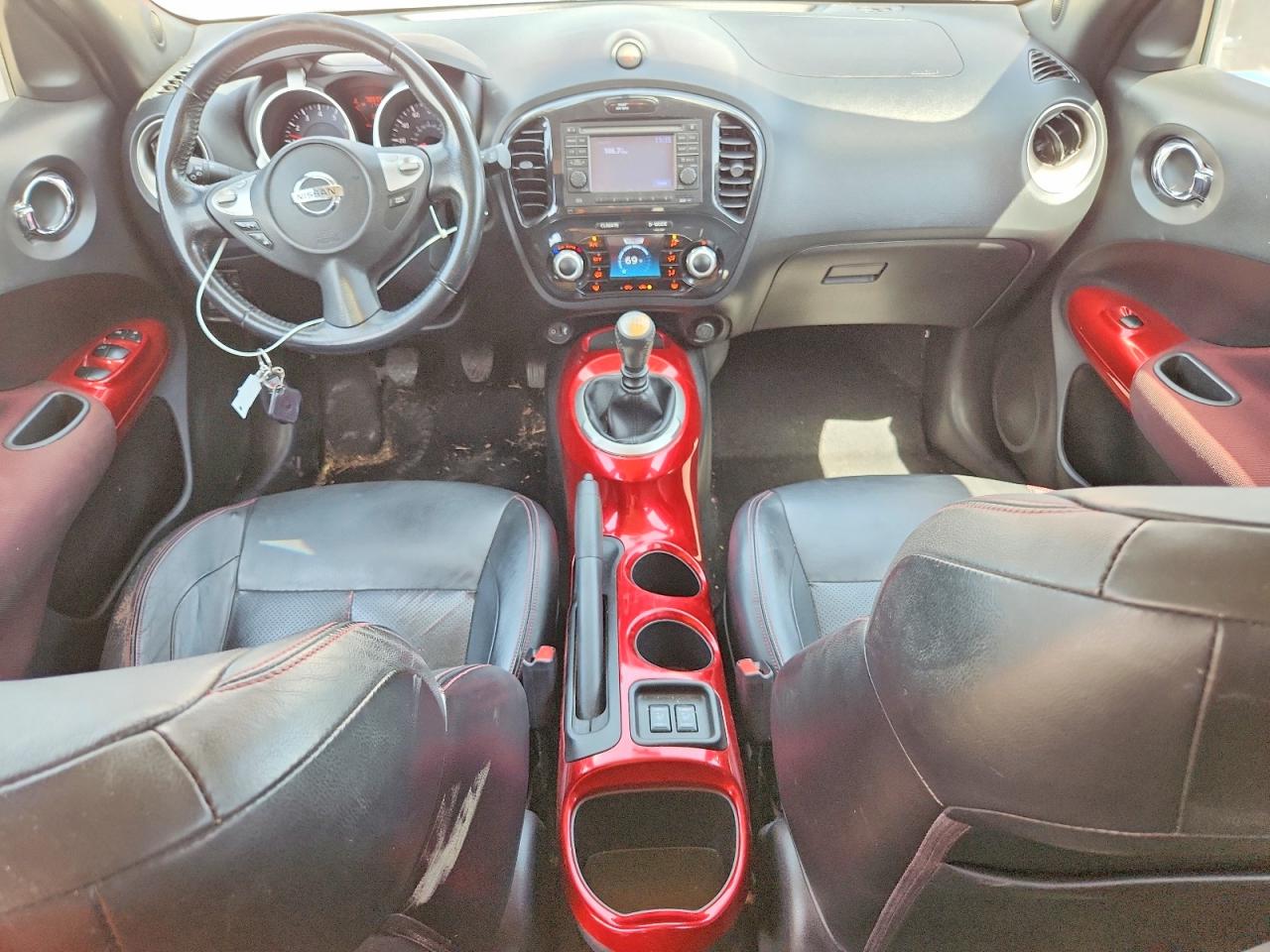 2011 Nissan Juke S Burgundy vin: JN8AF5MR4BT011209