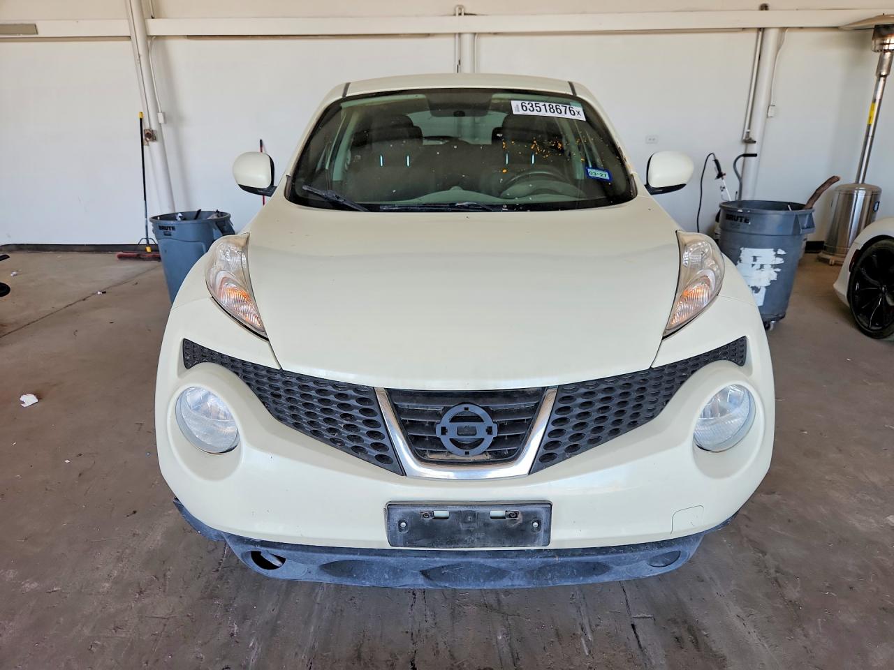 2011 Nissan Juke S White vin: JN8AF5MR4BT017978