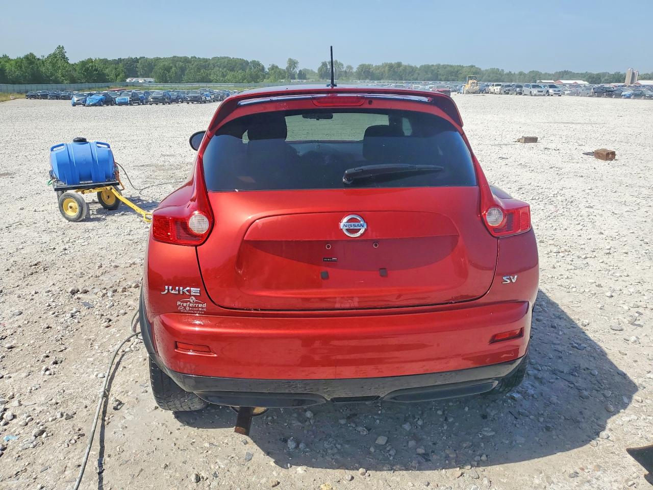 2011 Nissan Juke S Red vin: JN8AF5MR4BT022243