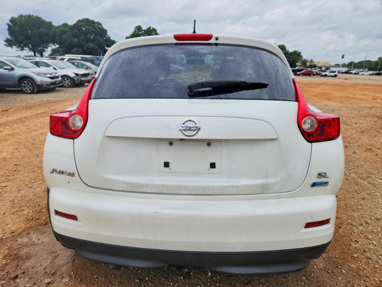 2013 Nissan Juke S White vin: JN8AF5MR4DT211302
