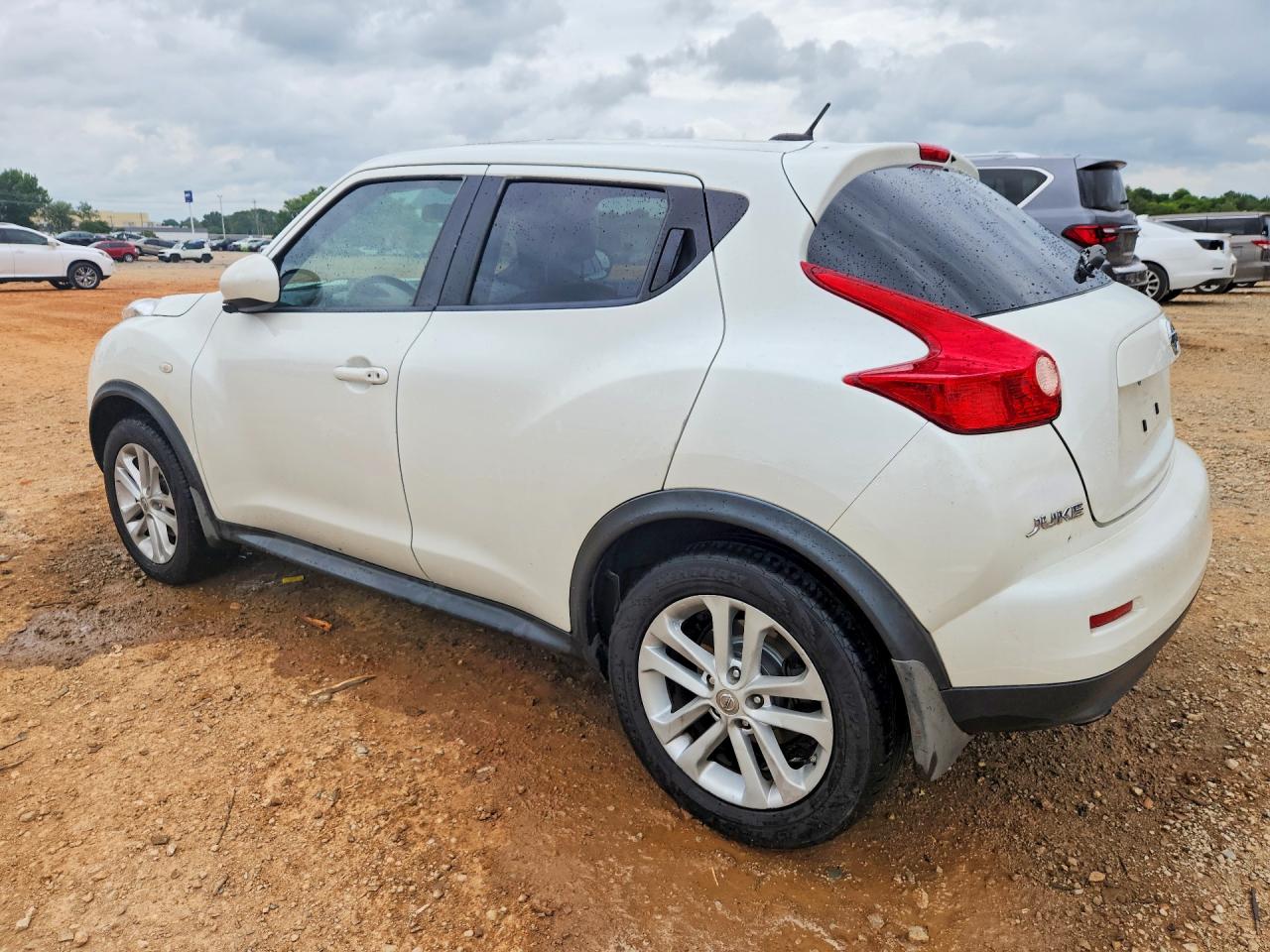 2013 Nissan Juke S White vin: JN8AF5MR4DT211302