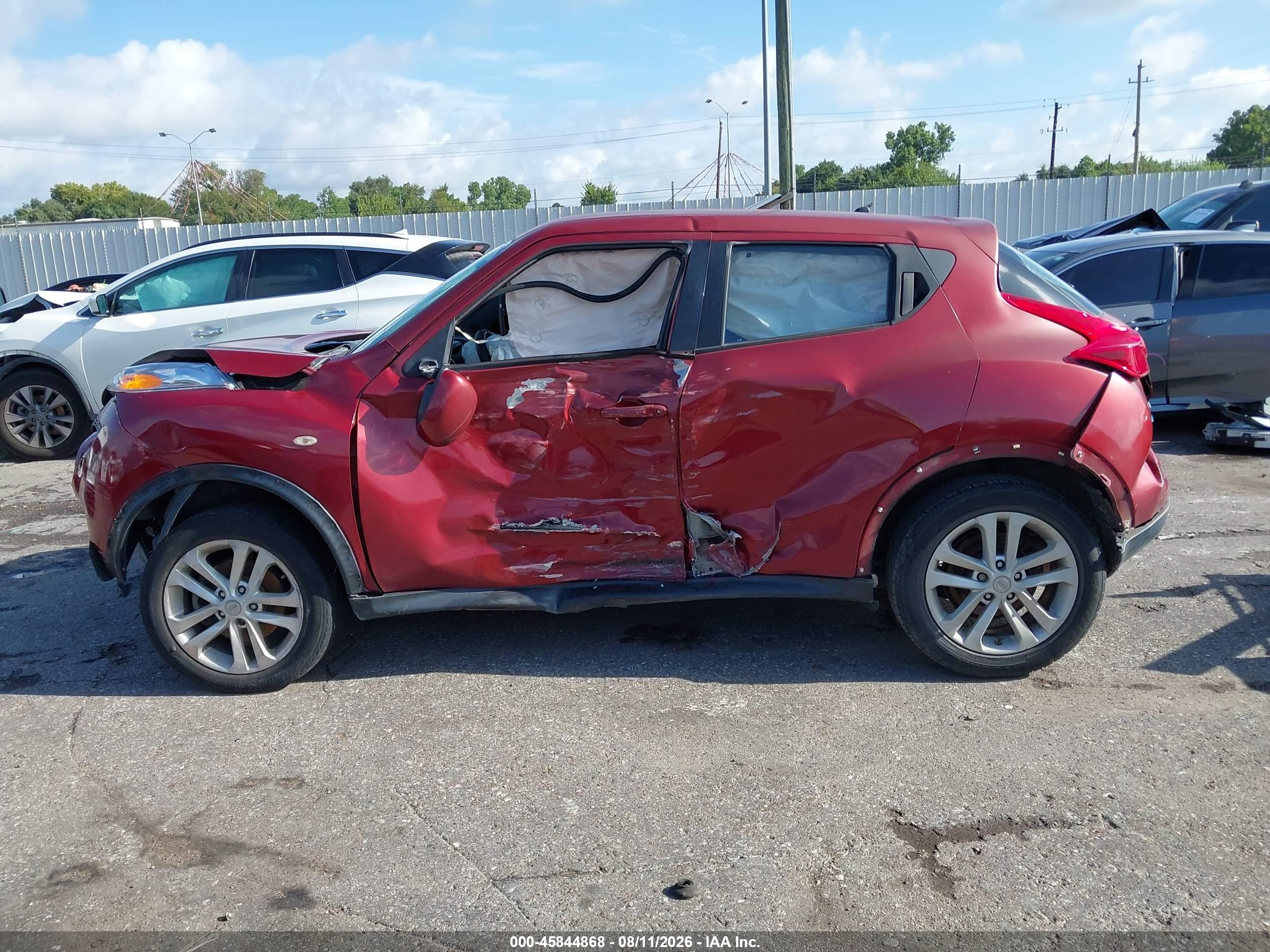 2013 Nissan Juke S Красный vin: JN8AF5MR4DT218461