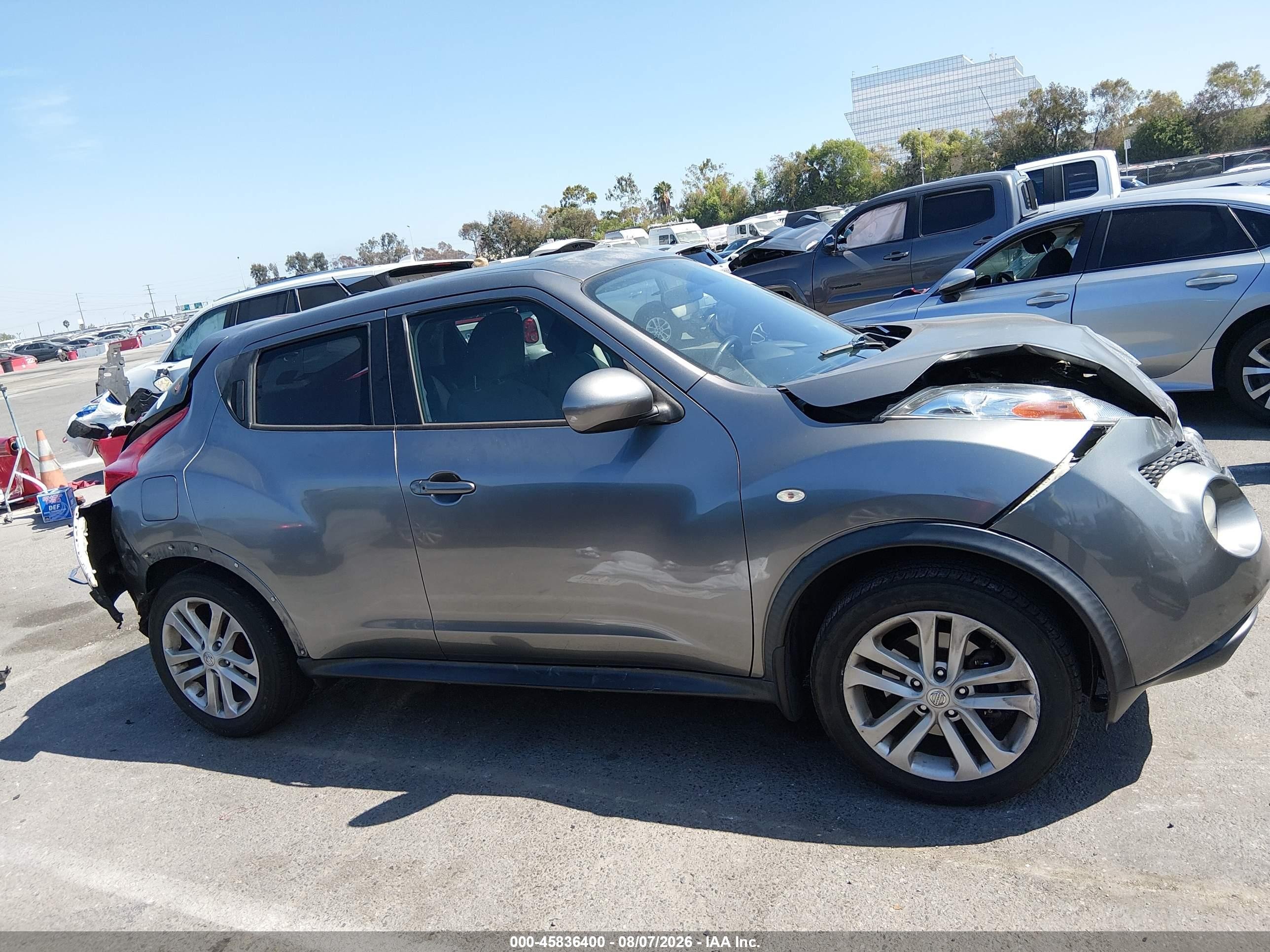 2014 Nissan Juke Sv Gray vin: JN8AF5MR4ET350153