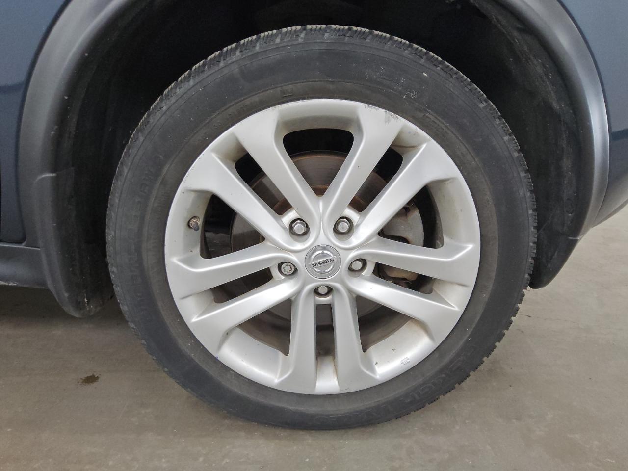 2014 Nissan Juke S Gray vin: JN8AF5MR4ET361119 Damage: Right Front Wheel, Curb Rash, 2 To 3 Inches
