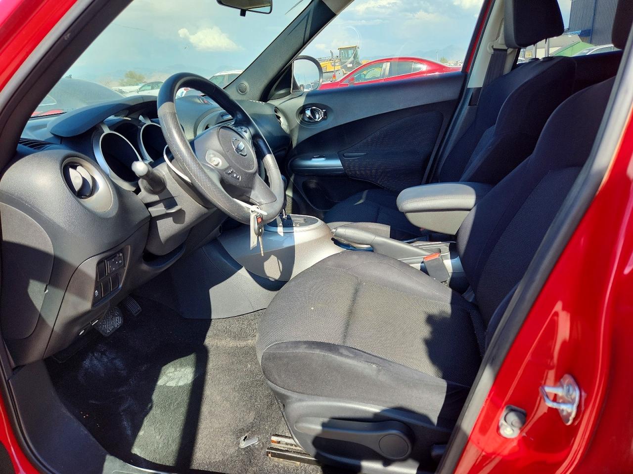 2014 Nissan Juke S Red vin: JN8AF5MR4ET454352
