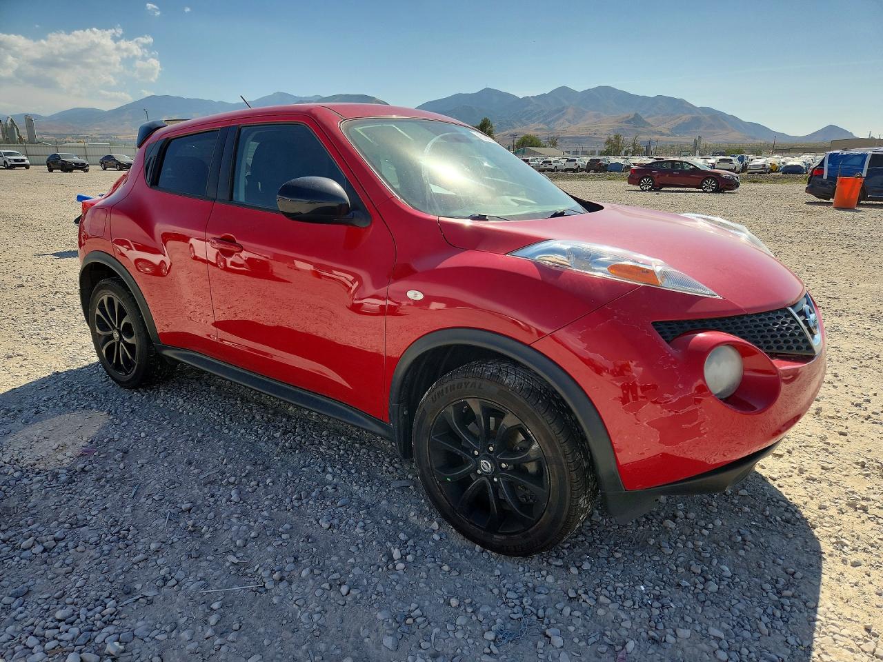 2014 Nissan Juke S Red vin: JN8AF5MR4ET454352