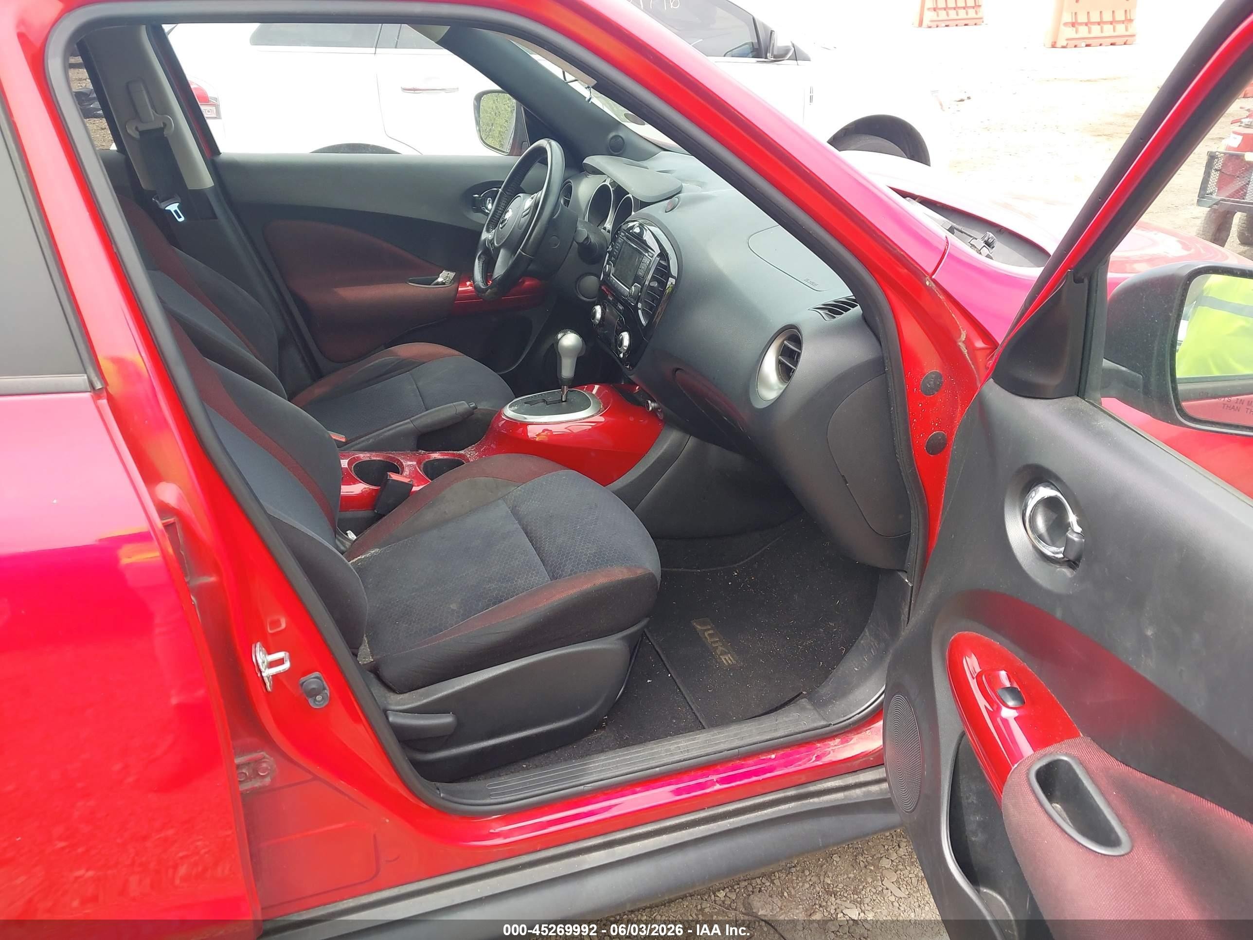 2015 Nissan Juke Sv Red vin: JN8AF5MR4FT507133