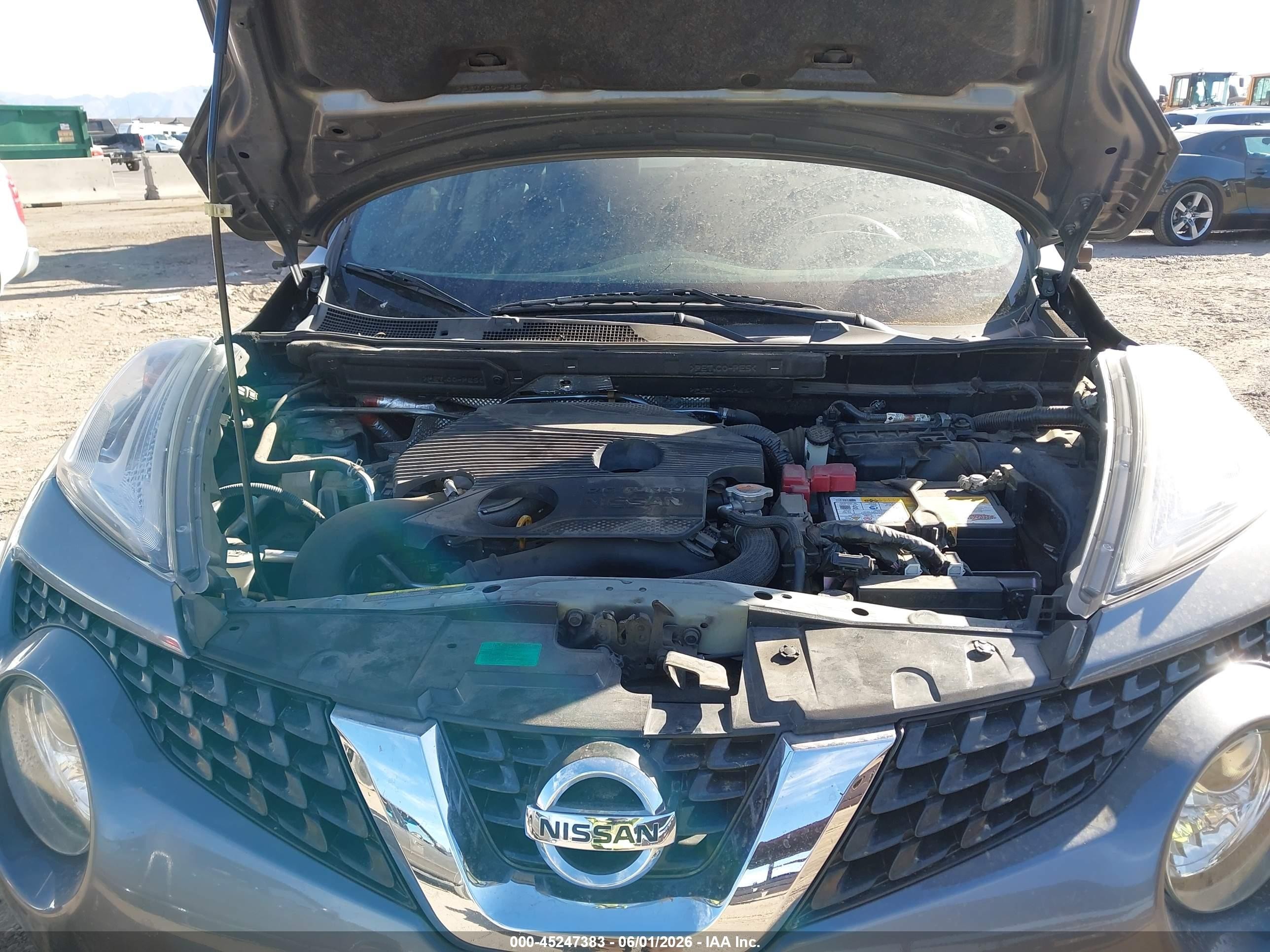 2015 Nissan Juke S Серый vin: JN8AF5MR4FT513126