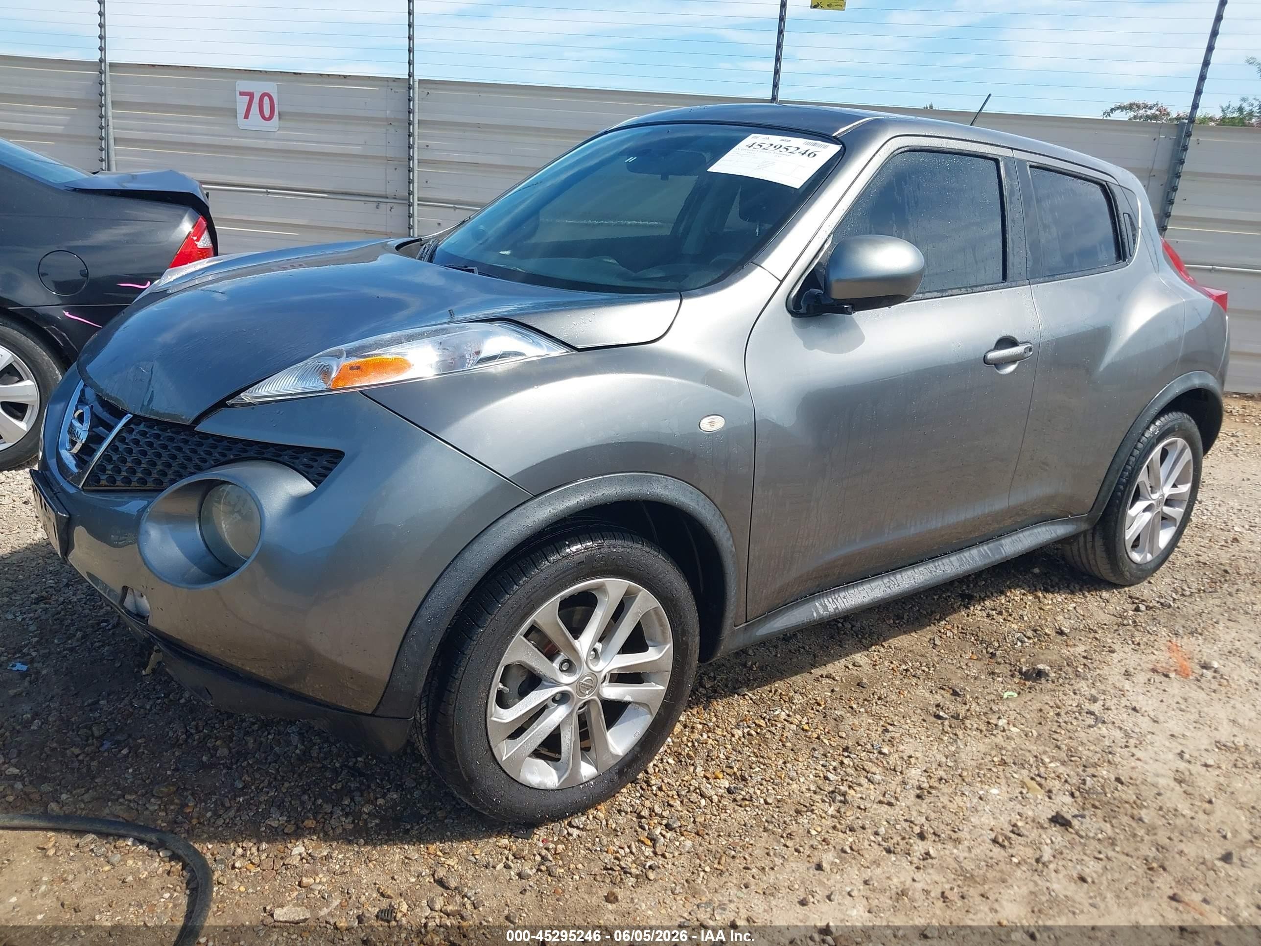 2011 Nissan Juke Sv Gray vin: JN8AF5MR5BT013129