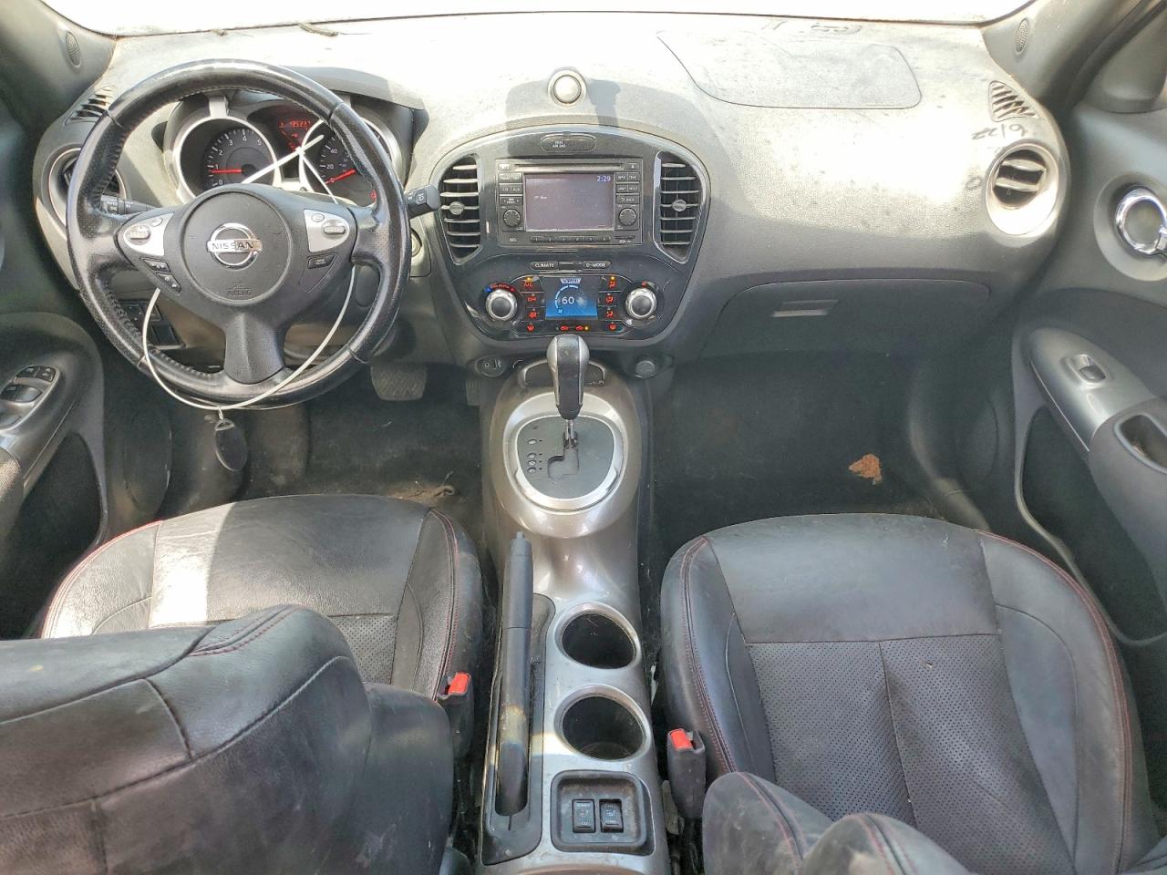 2011 Nissan Juke S White vin: JN8AF5MR5BT018167
