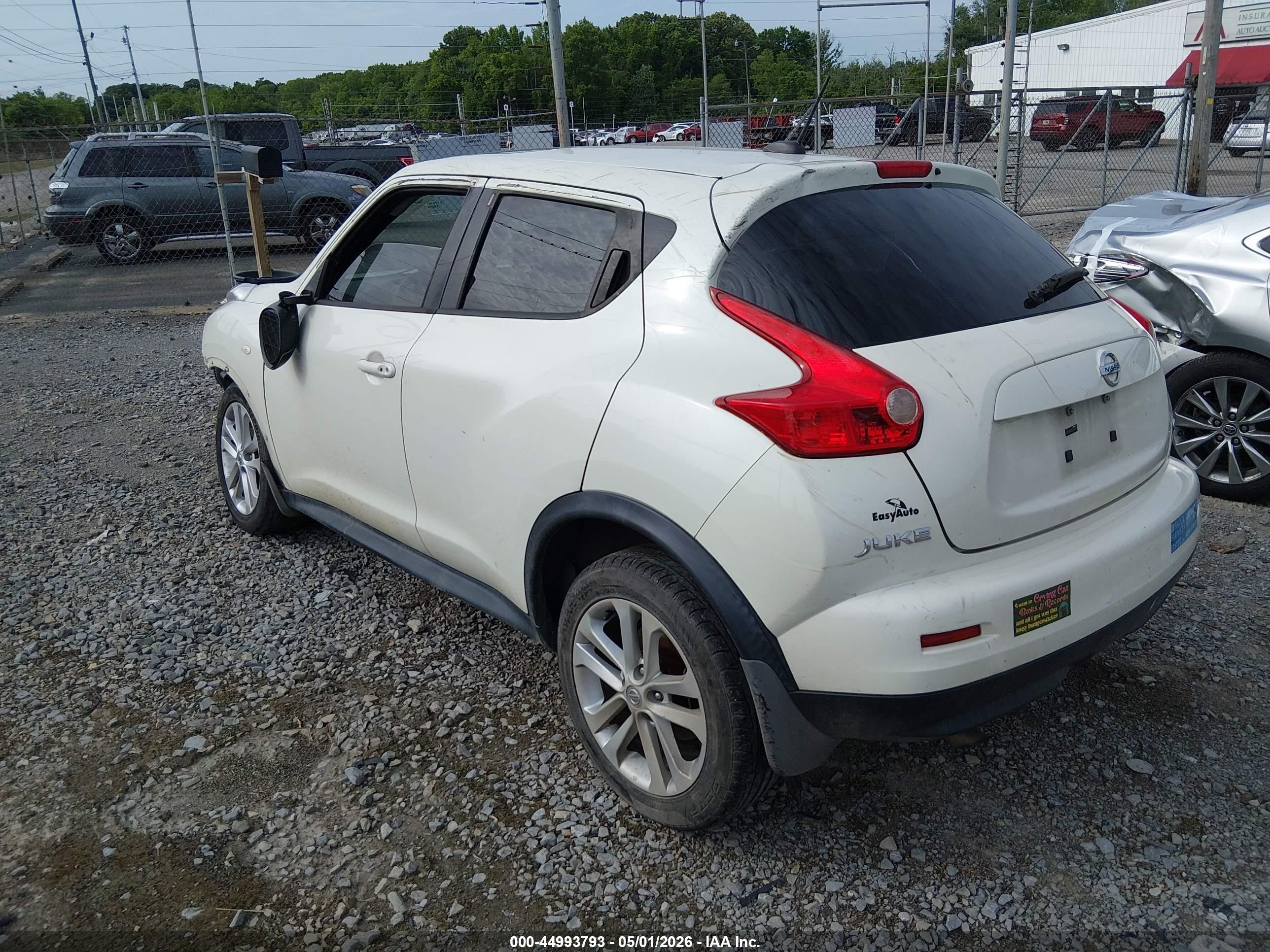 2011 Nissan Juke Sv White vin: JN8AF5MR5BT018198