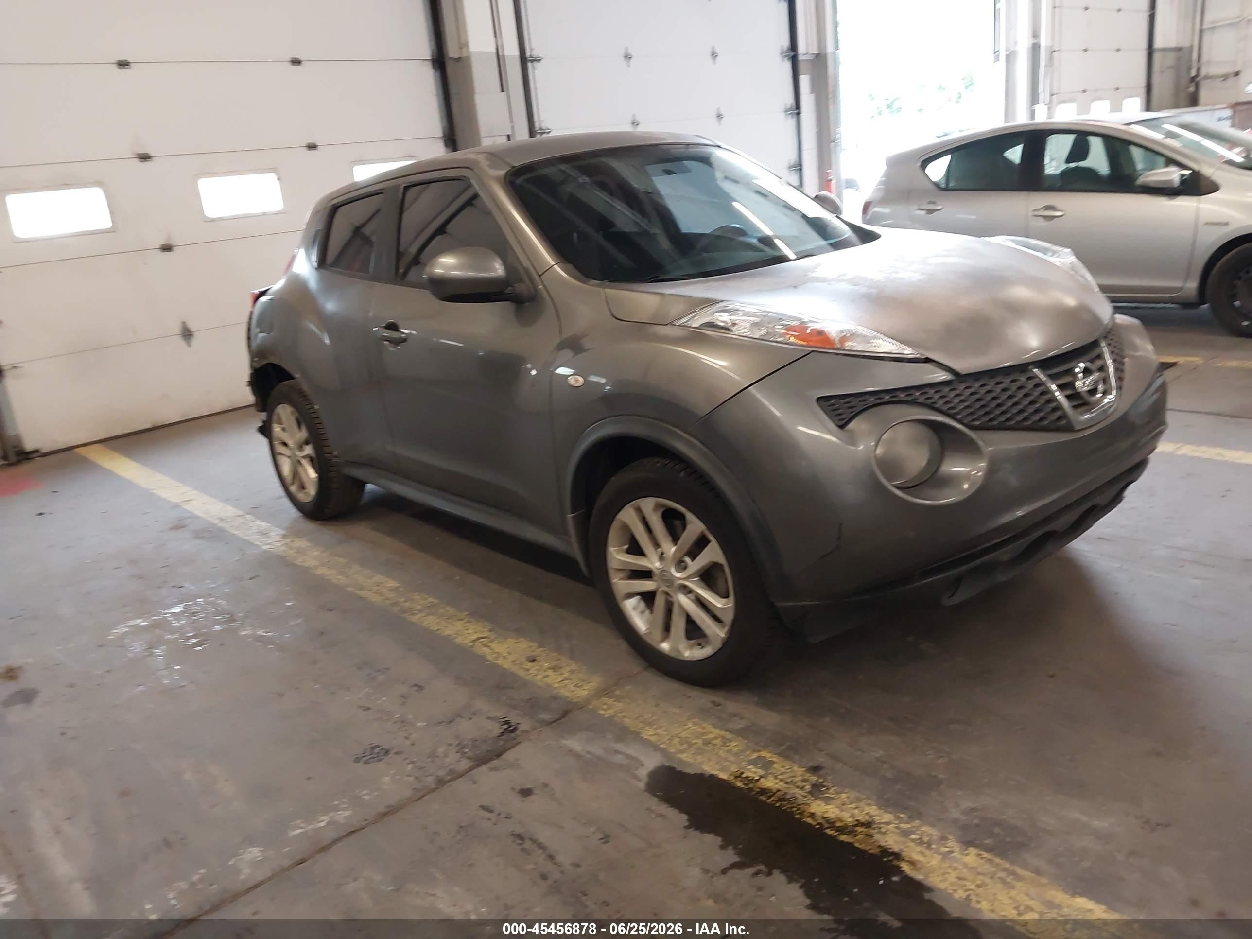 2012 Nissan Juke S Gray vin: JN8AF5MR5CT101972