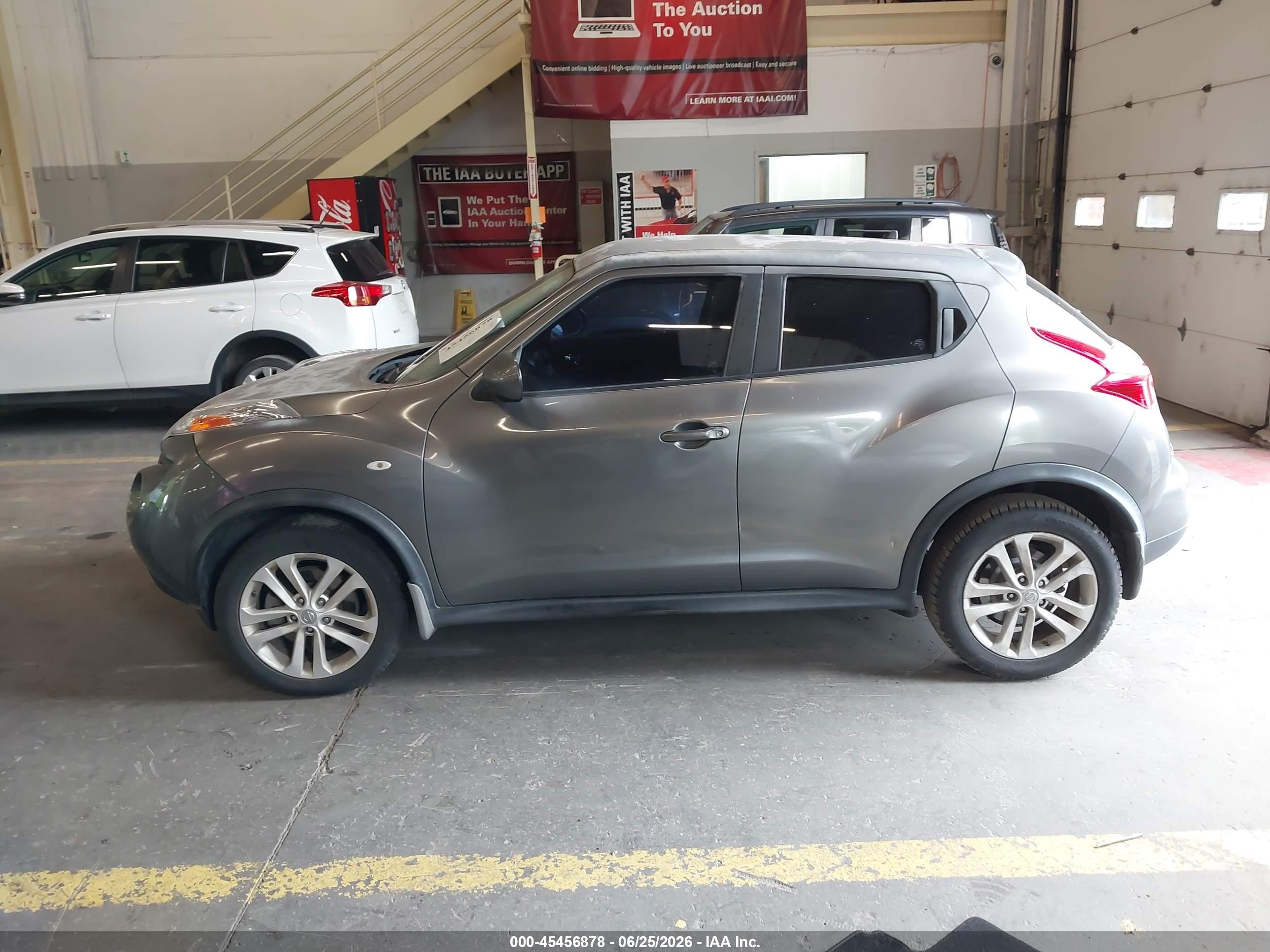 2012 Nissan Juke S Gray vin: JN8AF5MR5CT101972