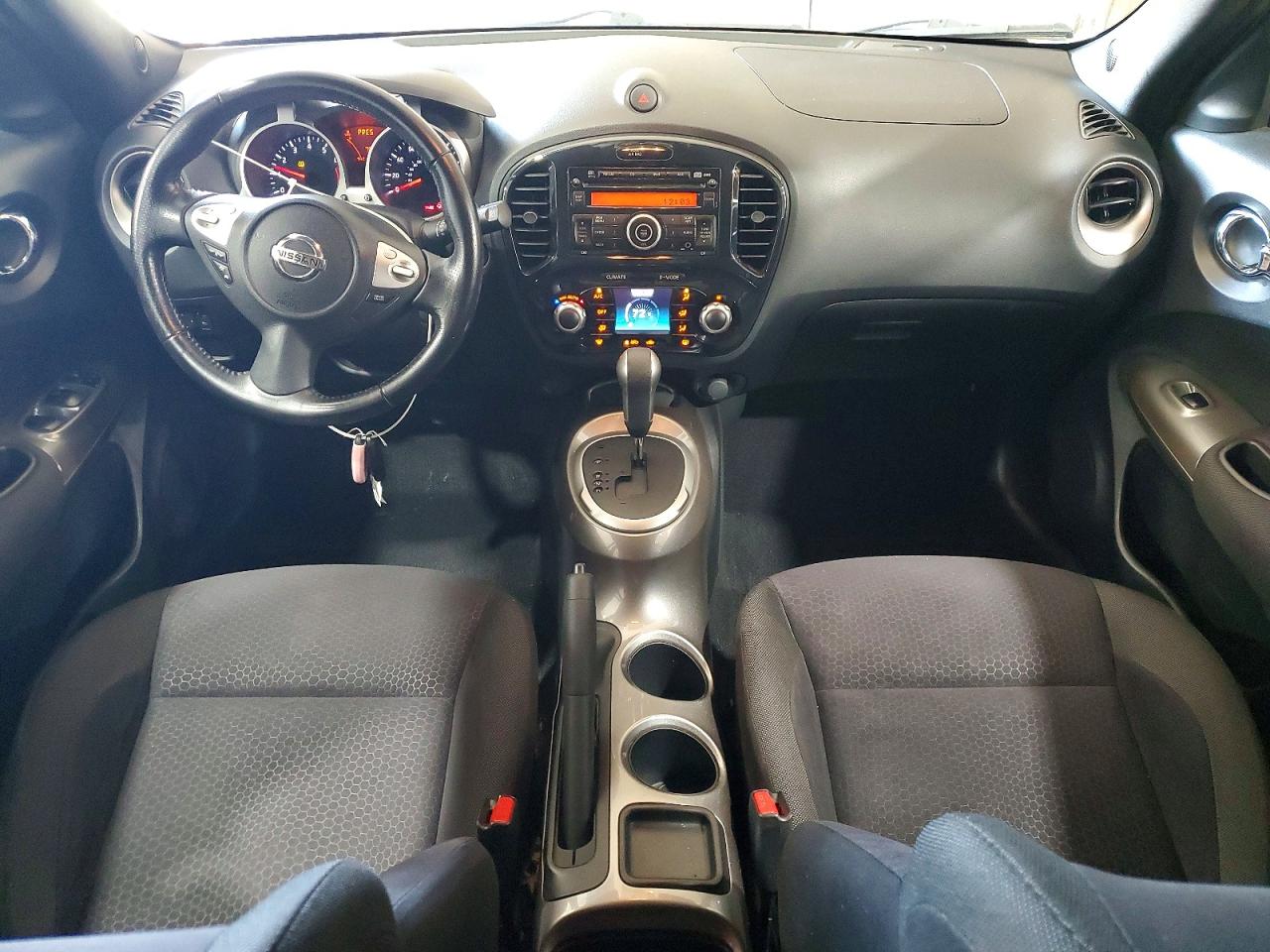 2012 Nissan Juke S/sv/sl White vin: JN8AF5MR5CT102068