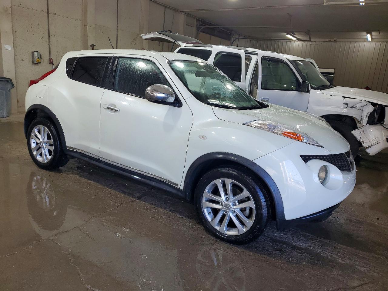 2012 Nissan Juke S/sv/sl White vin: JN8AF5MR5CT102068