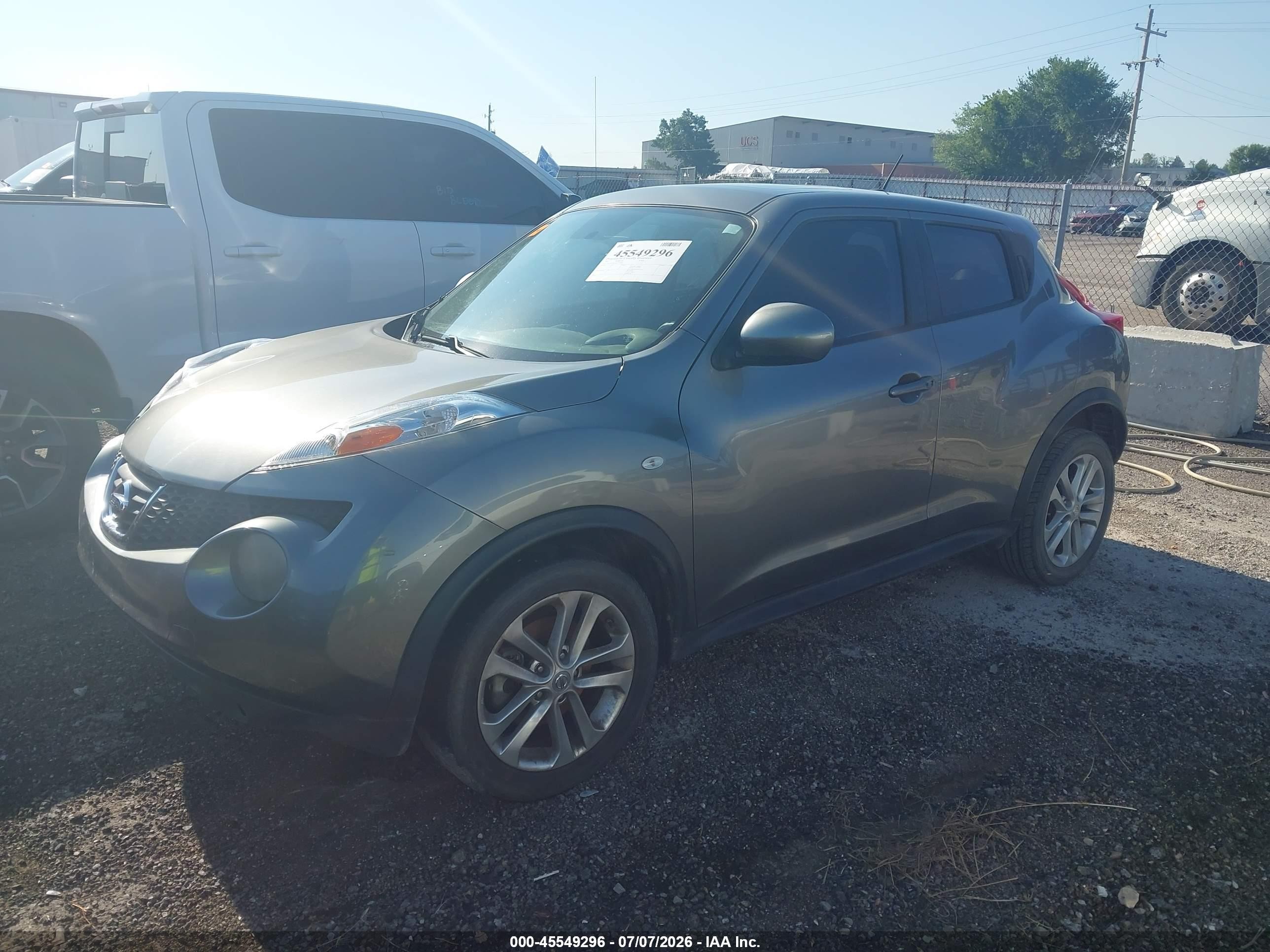 2012 Nissan Juke Sv Gray vin: JN8AF5MR5CT109876