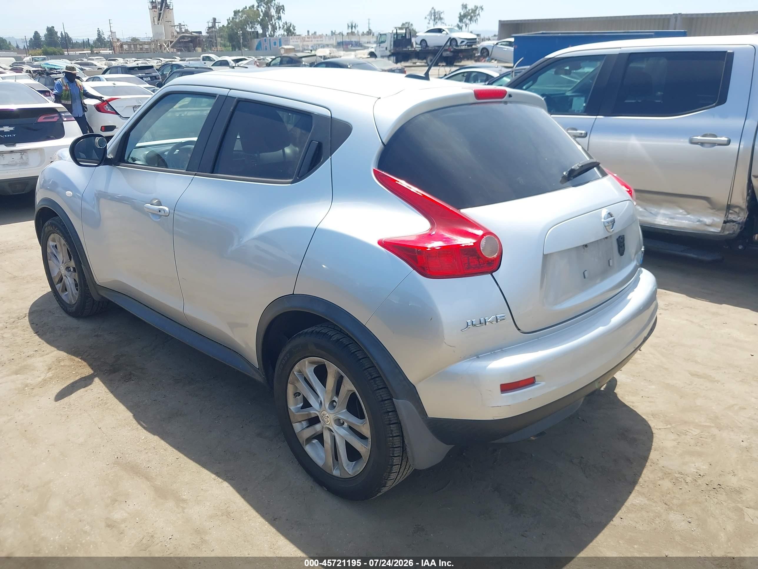 2013 Nissan Juke Sv Silver vin: JN8AF5MR5DT201944
