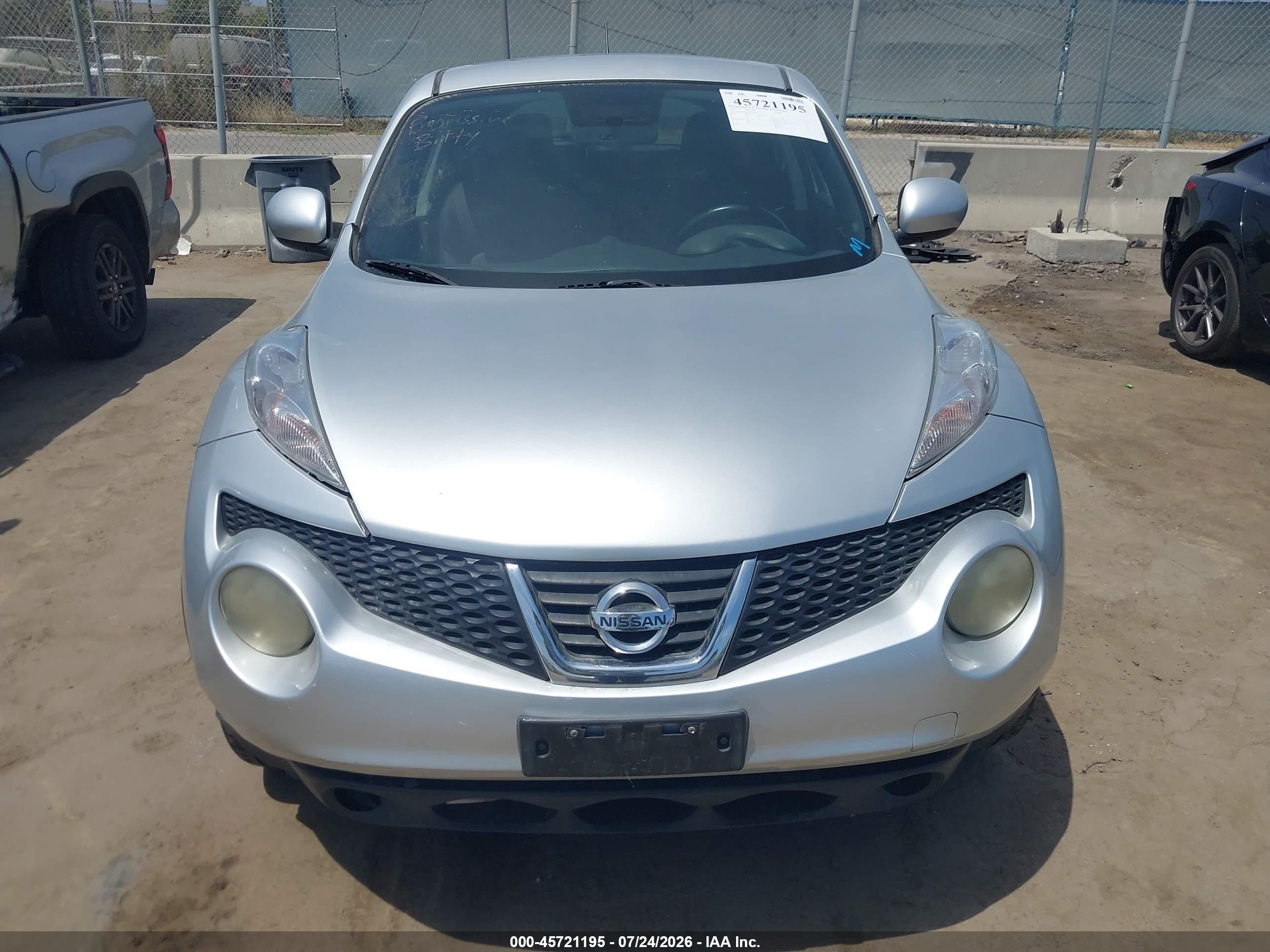 2013 Nissan Juke Sv Silver vin: JN8AF5MR5DT201944
