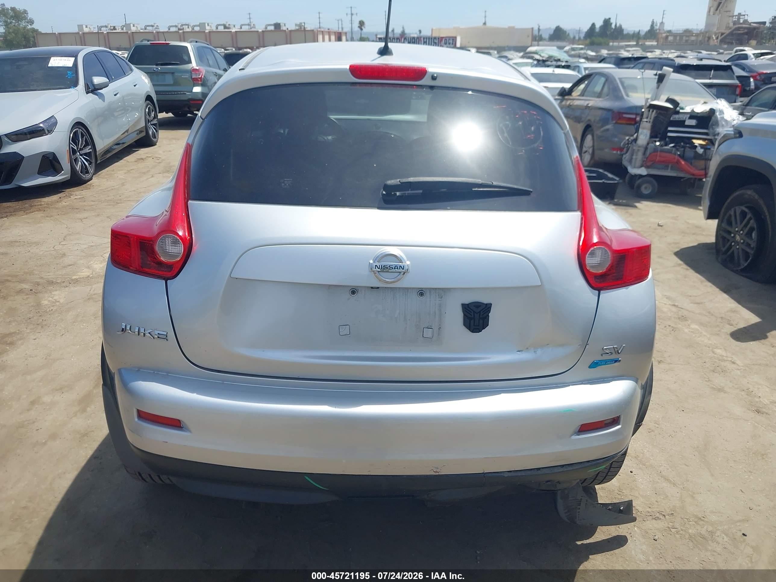2013 Nissan Juke Sv Silver vin: JN8AF5MR5DT201944