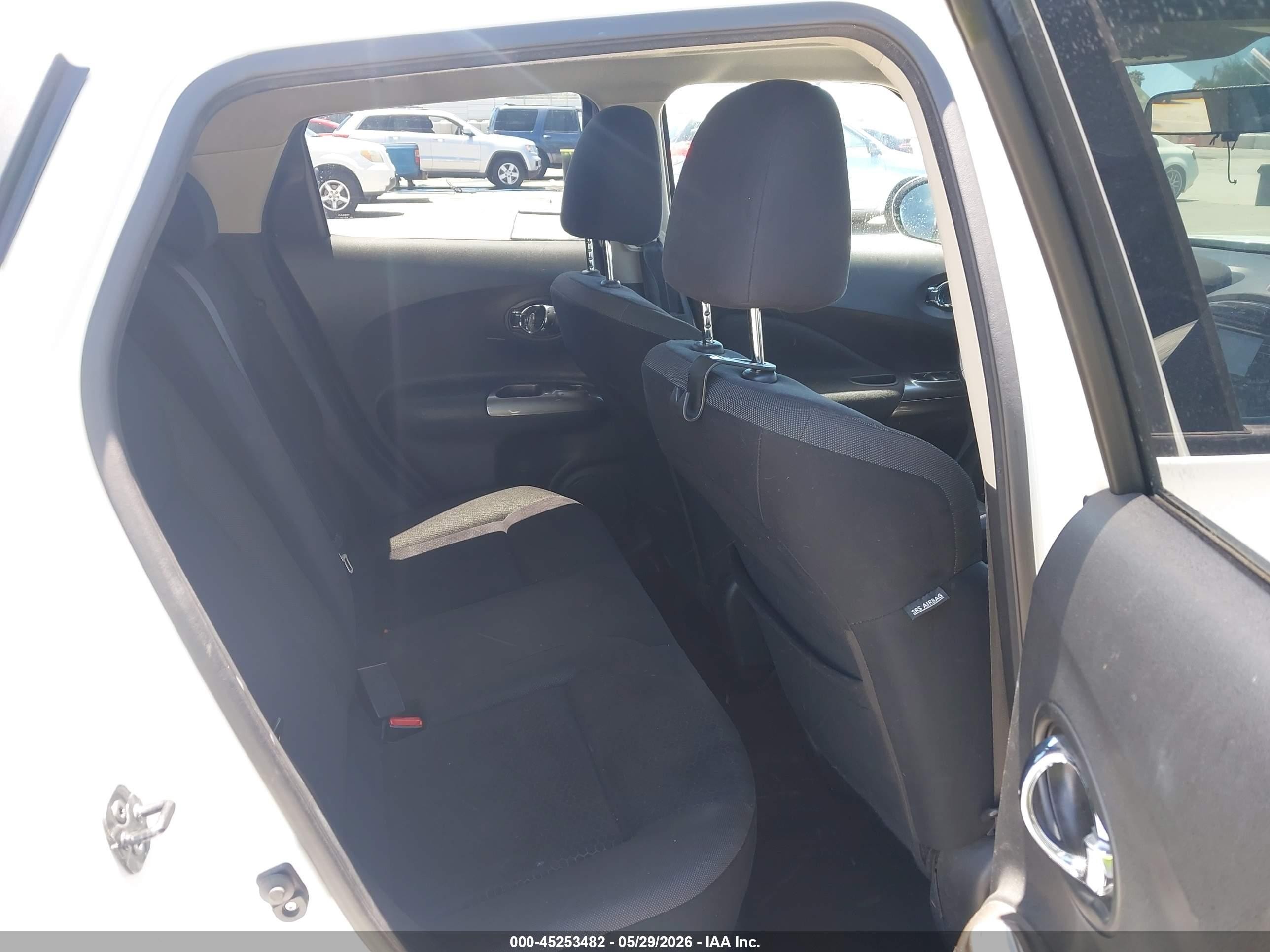 2013 Nissan Juke Sv Black vin: JN8AF5MR5DT205654