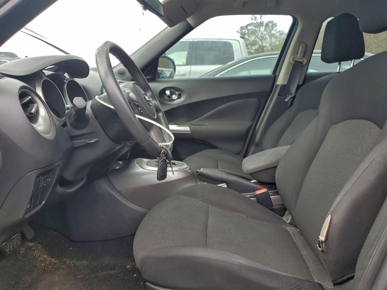 2013 Nissan Juke S Silver vin: JN8AF5MR5DT215875