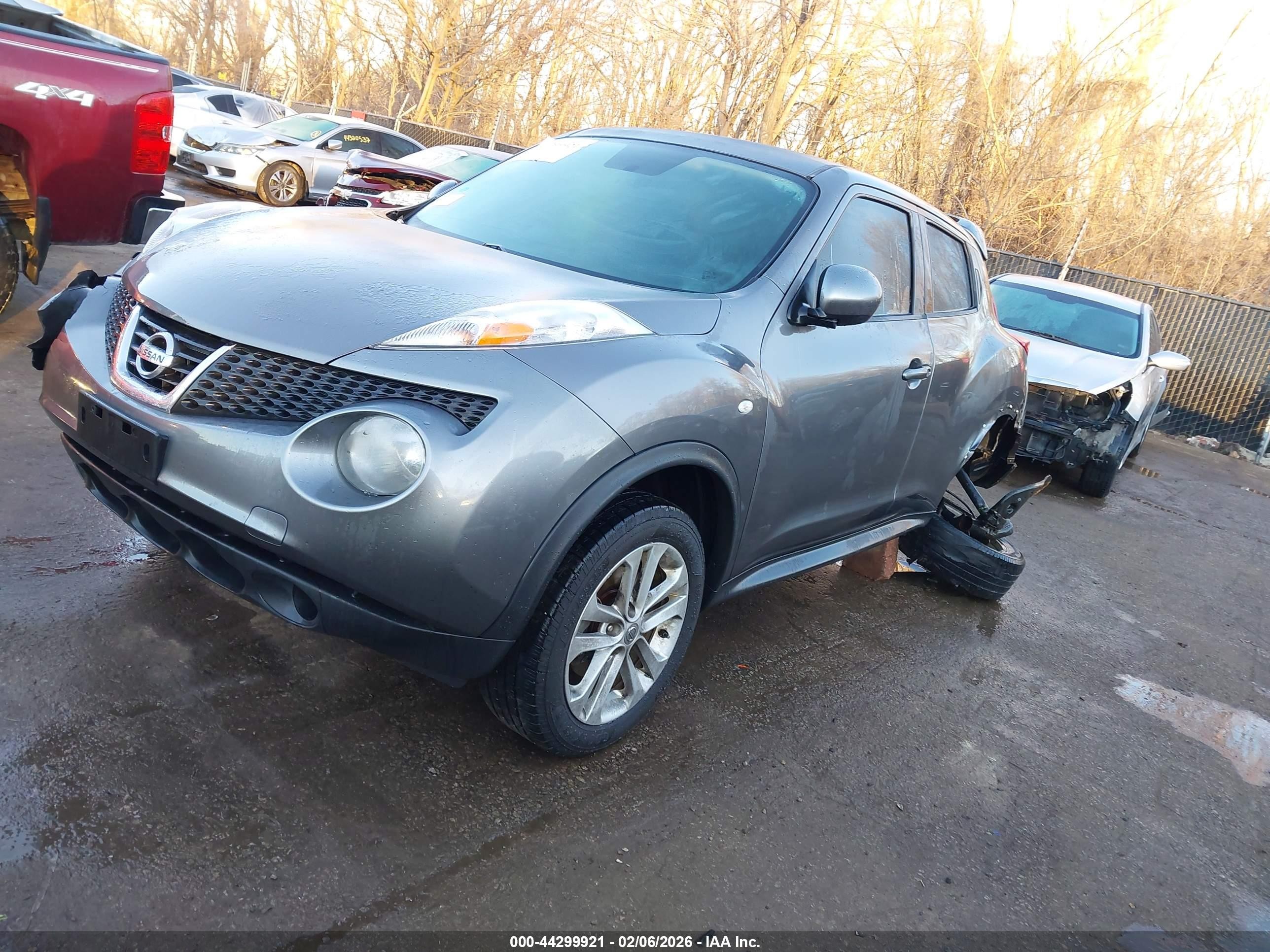2013 Nissan Juke S Gray vin: JN8AF5MR5DT219389