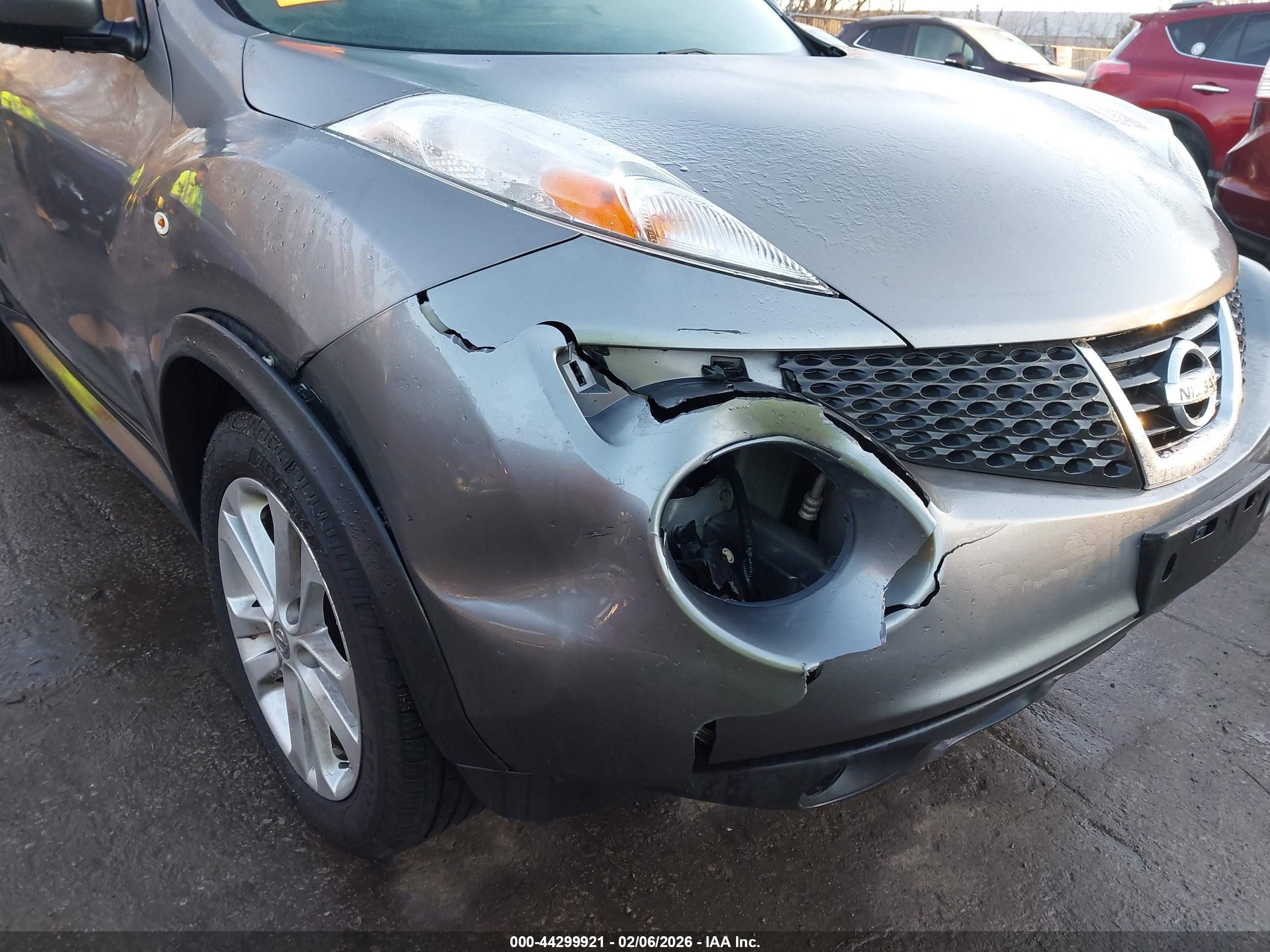 2013 Nissan Juke S Gray vin: JN8AF5MR5DT219389