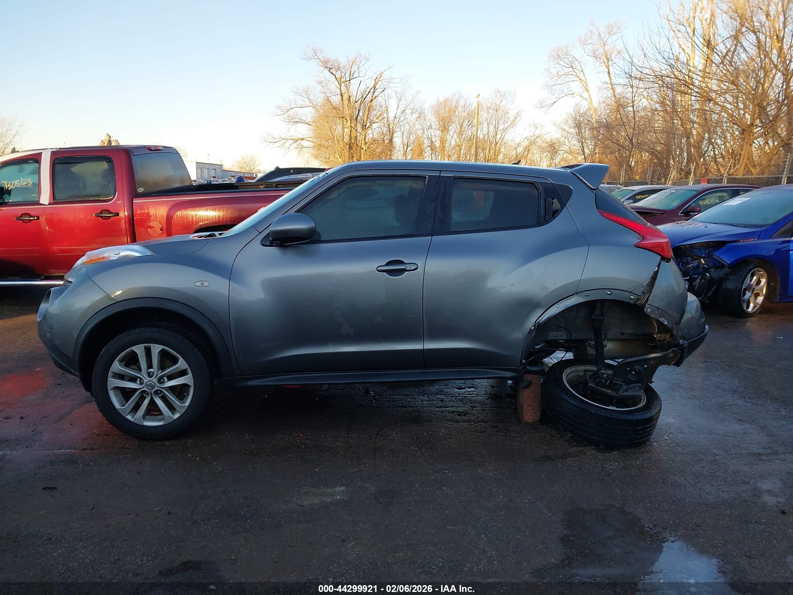 2013 Nissan Juke S Gray vin: JN8AF5MR5DT219389