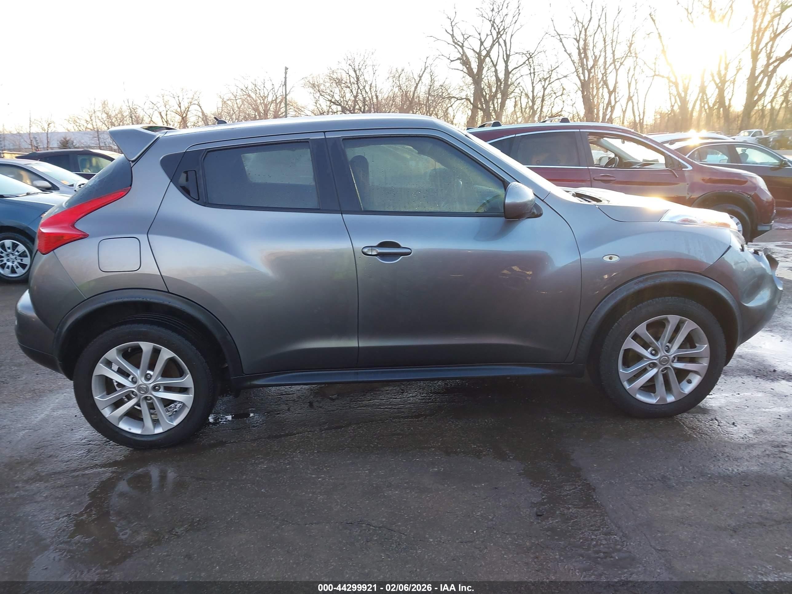 2013 Nissan Juke S Gray vin: JN8AF5MR5DT219389