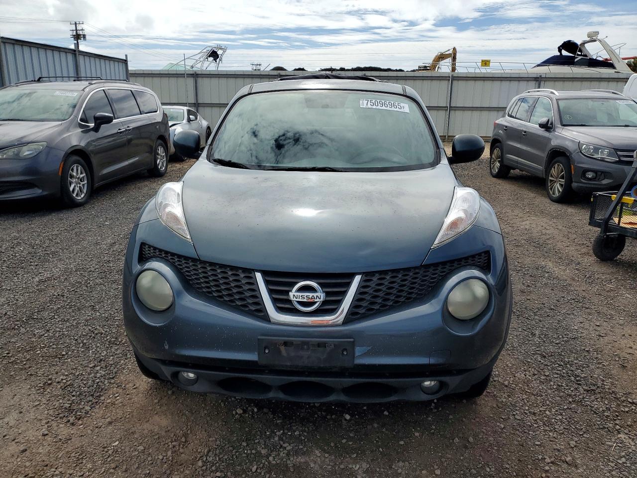 2014 Nissan Juke S Blue vin: JN8AF5MR5ET362330