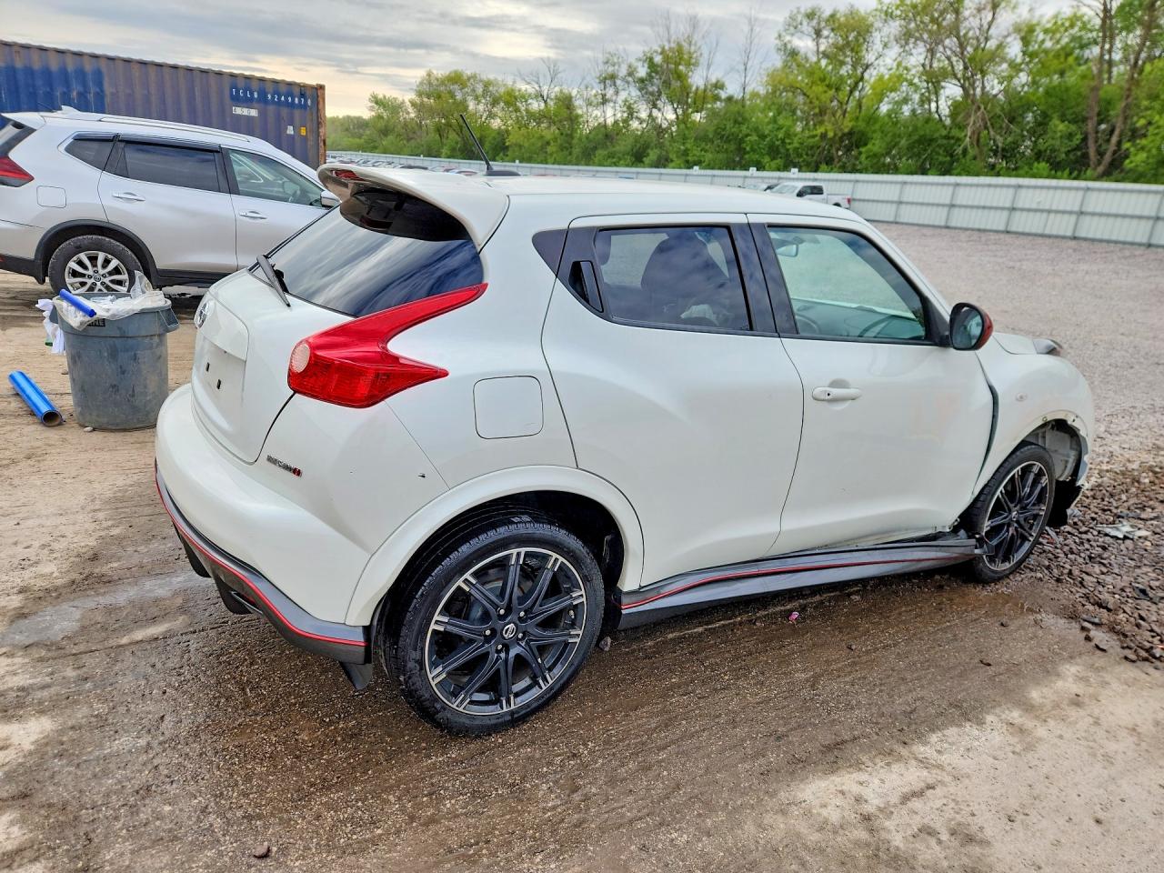 2014 Nissan Juke S White vin: JN8AF5MR5ET362442