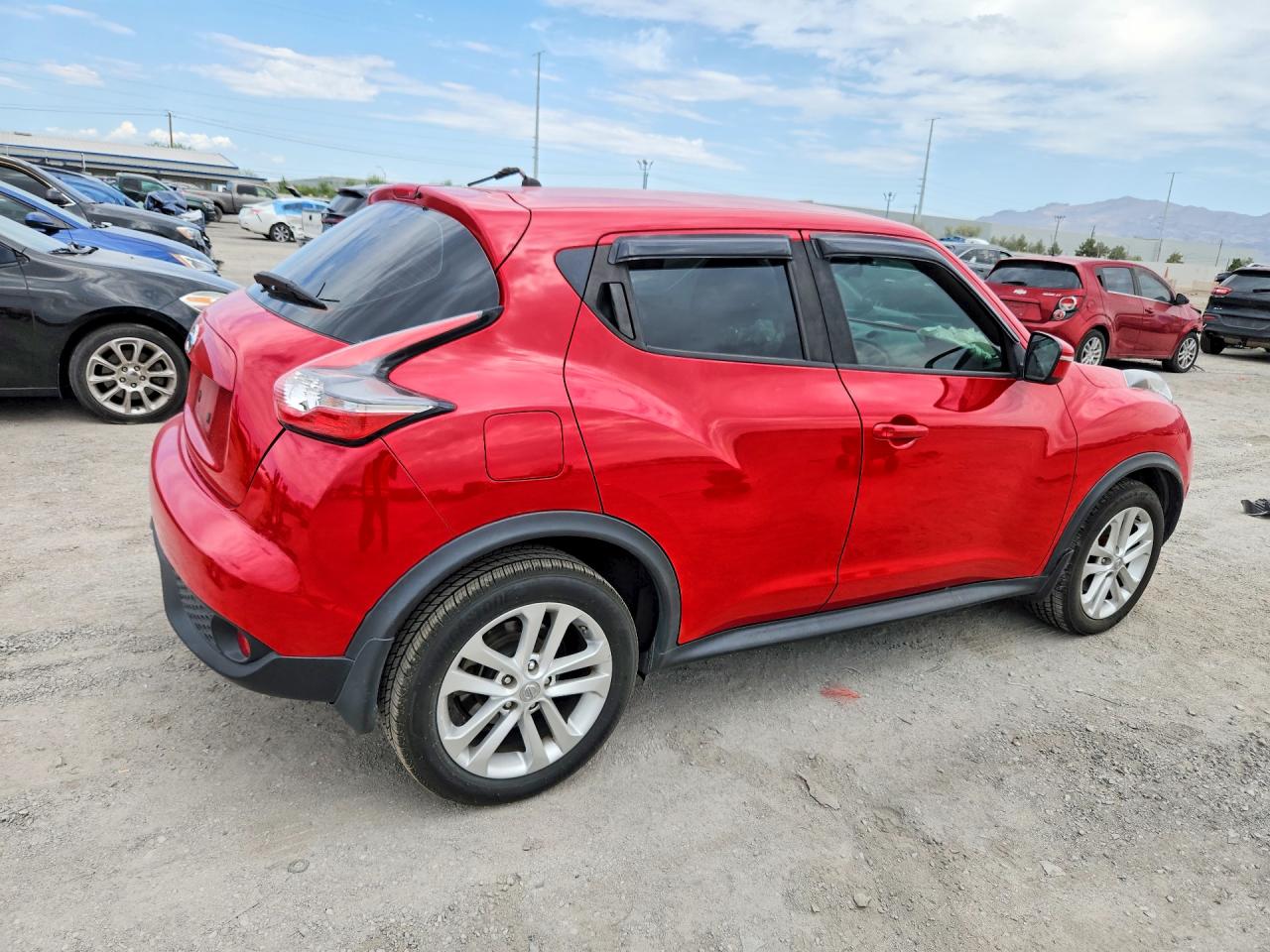 2015 Nissan Juke S Red vin: JN8AF5MR5FT500174