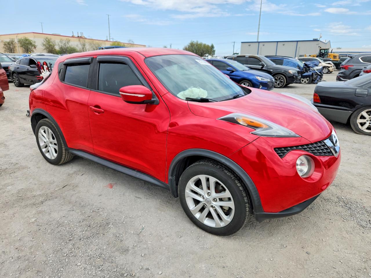 2015 Nissan Juke S Red vin: JN8AF5MR5FT500174