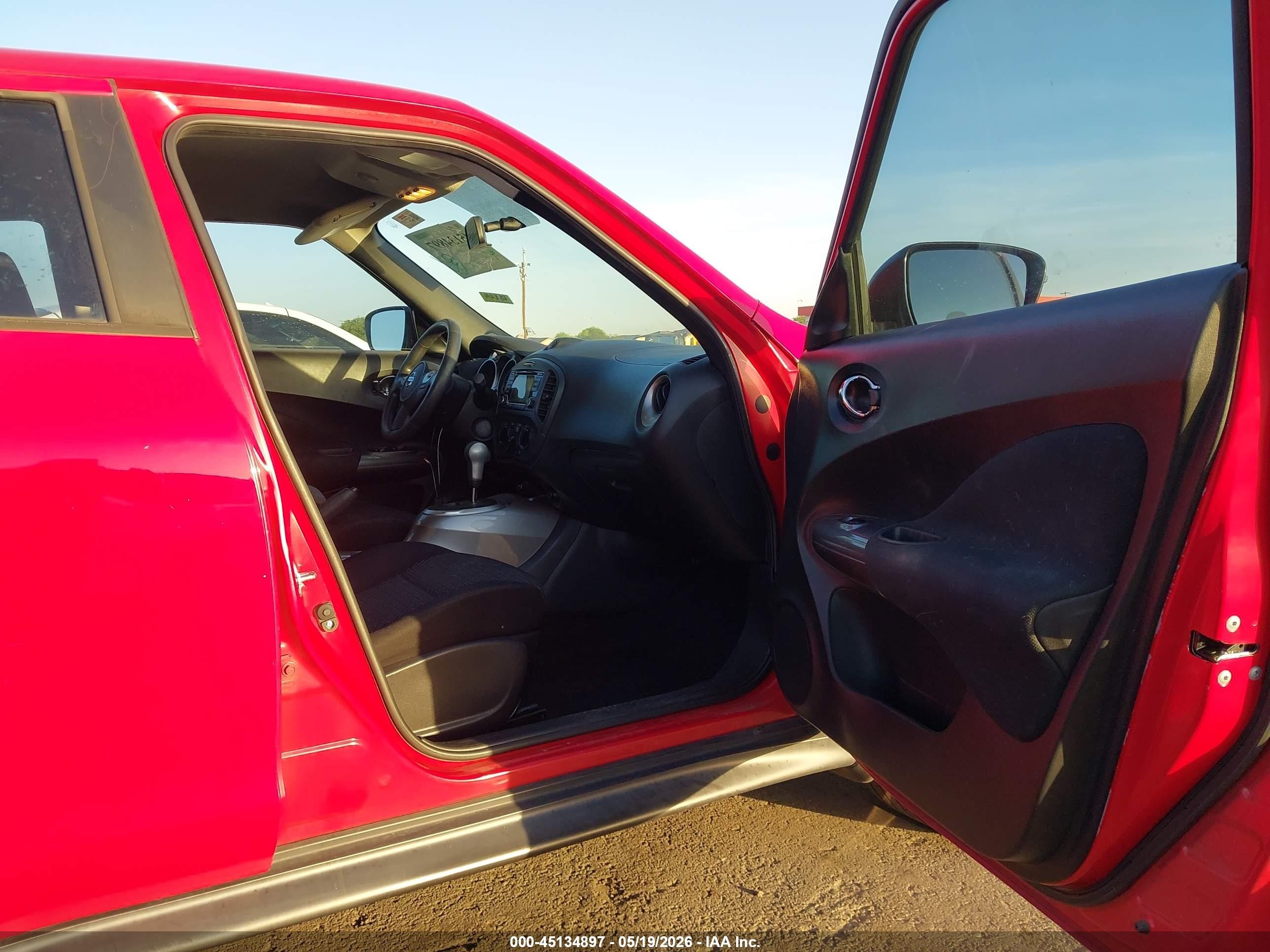 2015 Nissan Juke S Red vin: JN8AF5MR5FT509215
