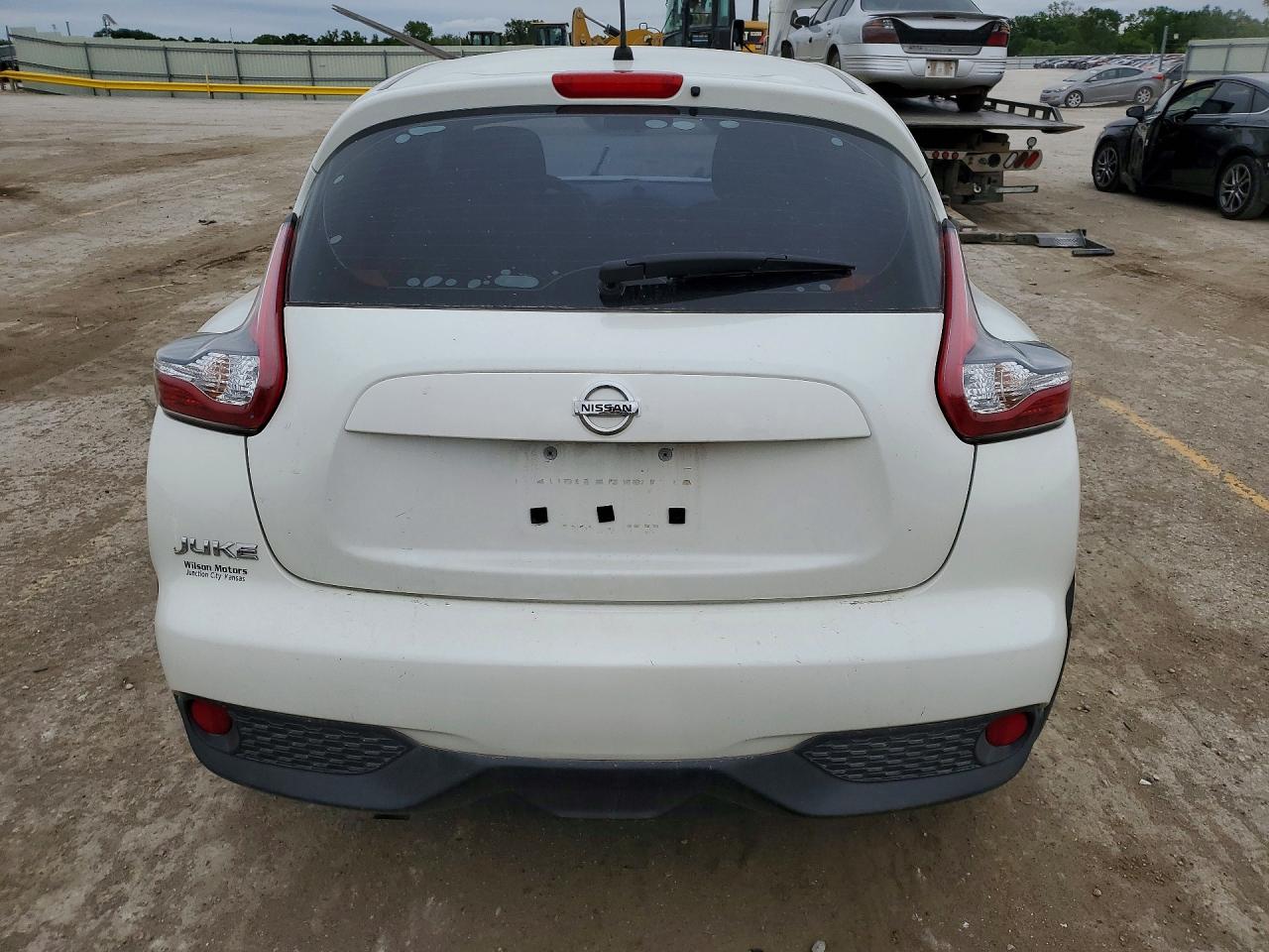 2015 Nissan Juke S White vin: JN8AF5MR5FT512017