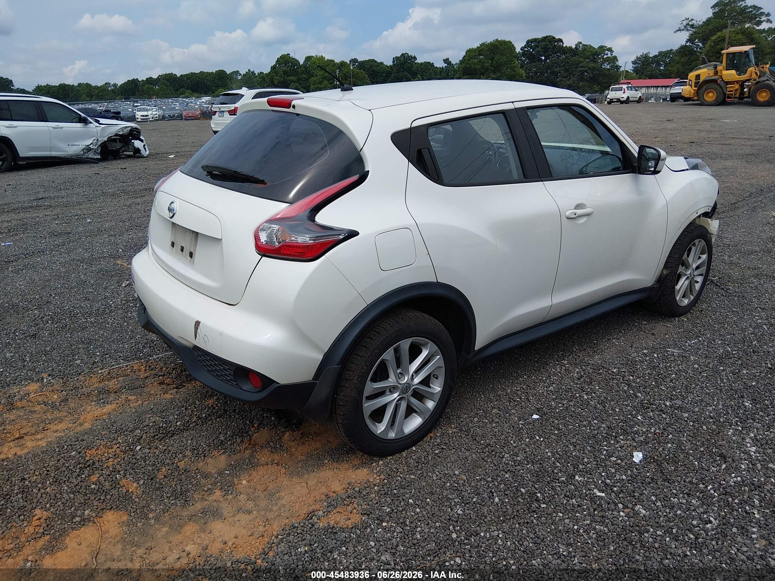 2015 Nissan Juke S White vin: JN8AF5MR5FT513720
