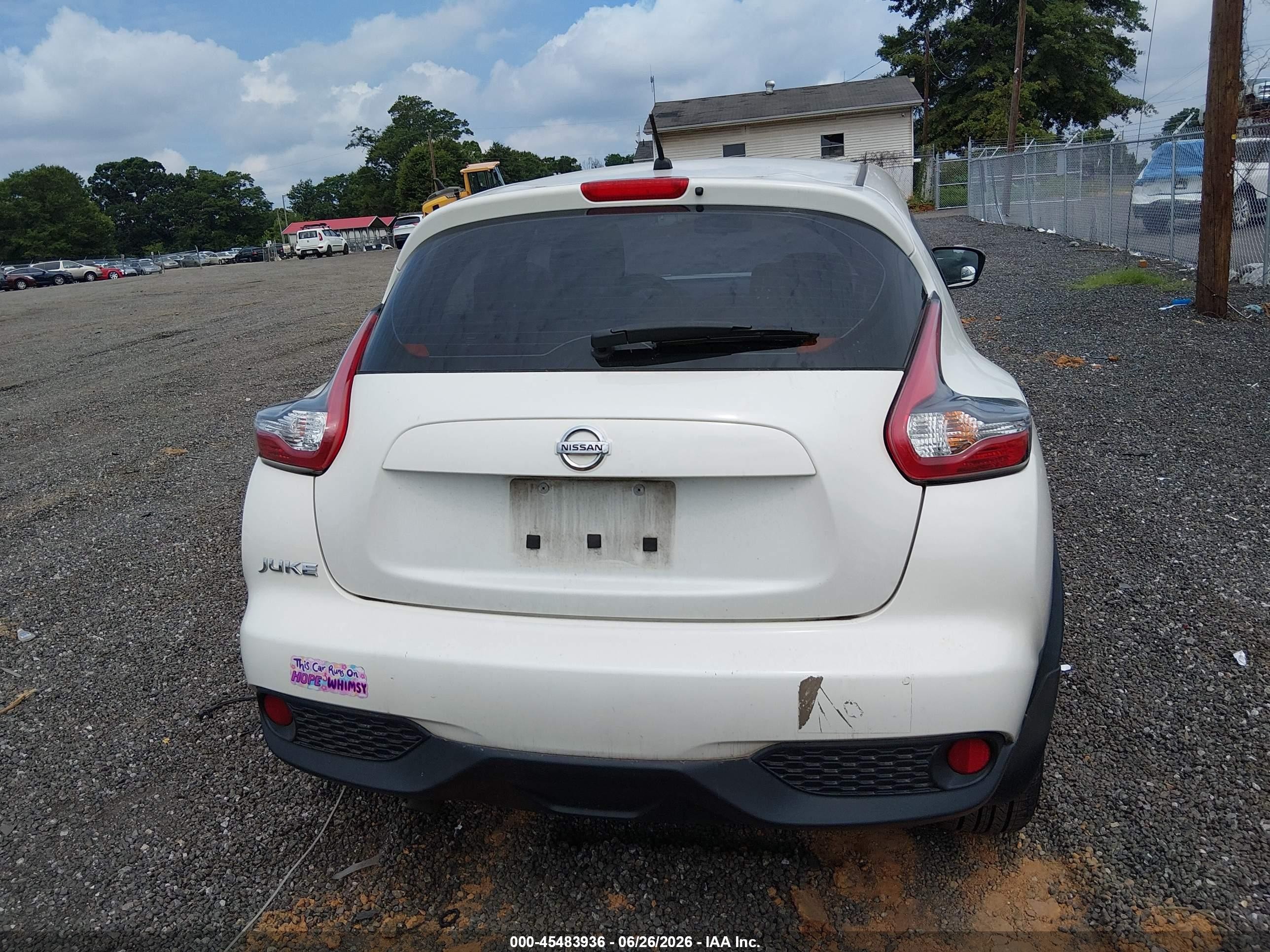 2015 Nissan Juke S White vin: JN8AF5MR5FT513720