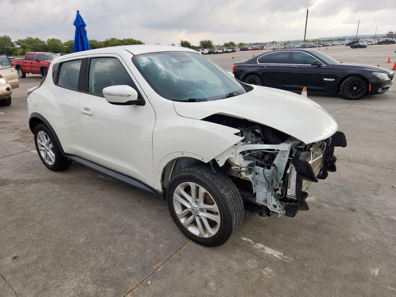 2017 Nissan Juke S White vin: JN8AF5MR5HT706212