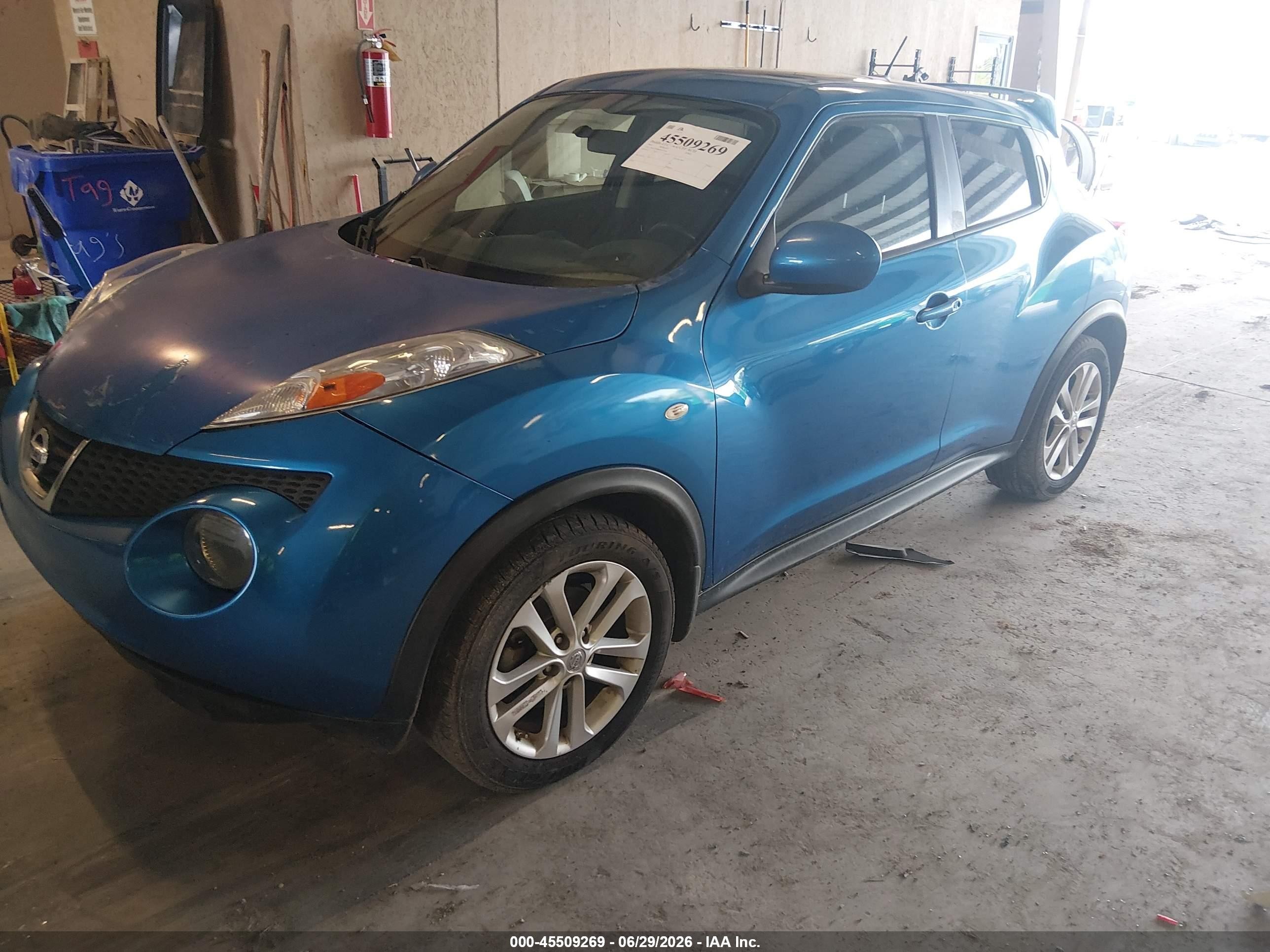 2011 Nissan Juke Sv Blue vin: JN8AF5MR6BT001958