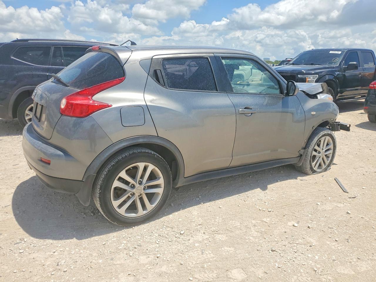 2011 Nissan Juke S Gray vin: JN8AF5MR6BT006500