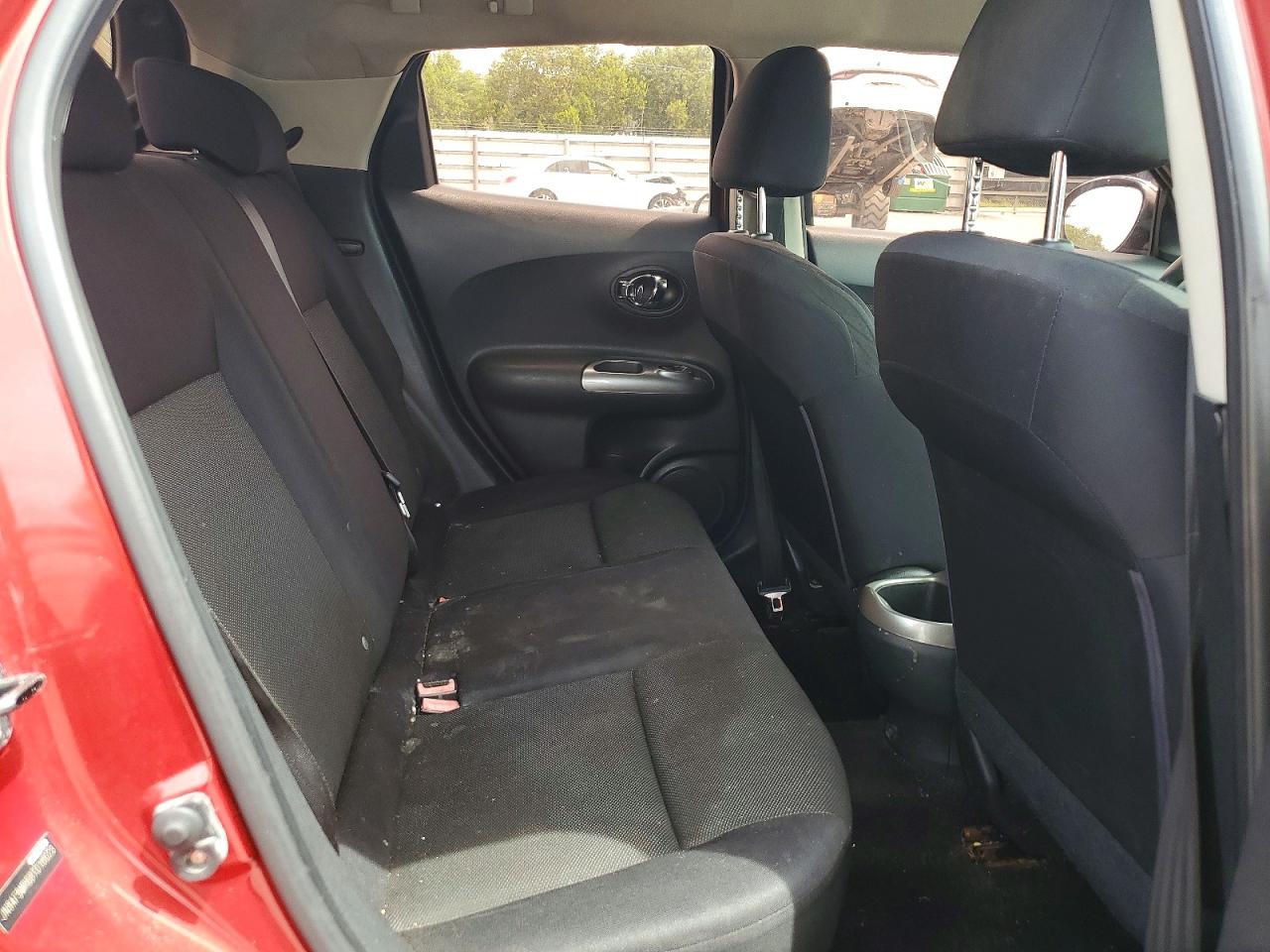 2011 Nissan Juke S Red vin: JN8AF5MR6BT016623